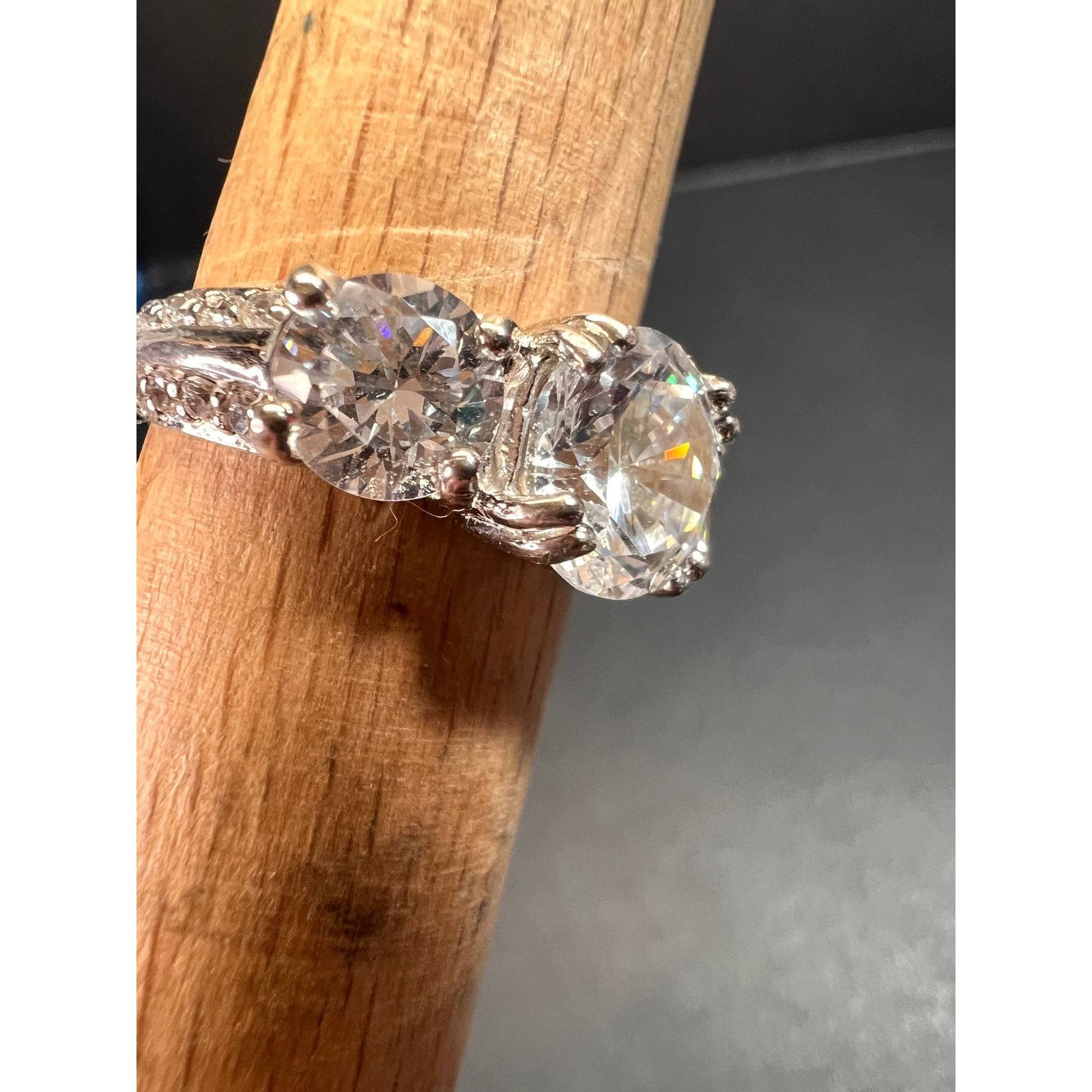 Other Vintage 3 stone CZ sterling silver ring size 7 Size ONE SIZE - 7 Thumbnail