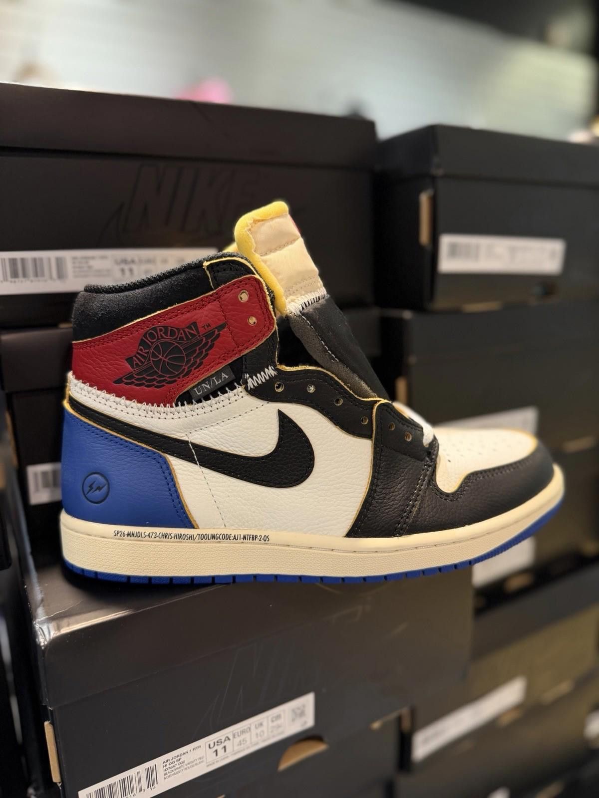 Jordan Brand Air Jordan 1 x Union x Fragment Black and Varsity Red 11 Size US 11 / EU 44 - 1 Thumbnail