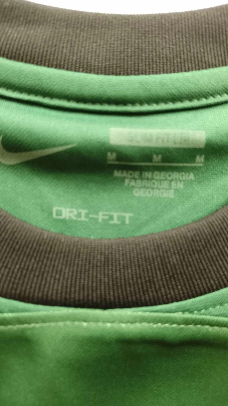 Nike NEW Sporting 2023 Nike Special football jersey size M Size US M / EU 48-50 / 2 - 4 Thumbnail