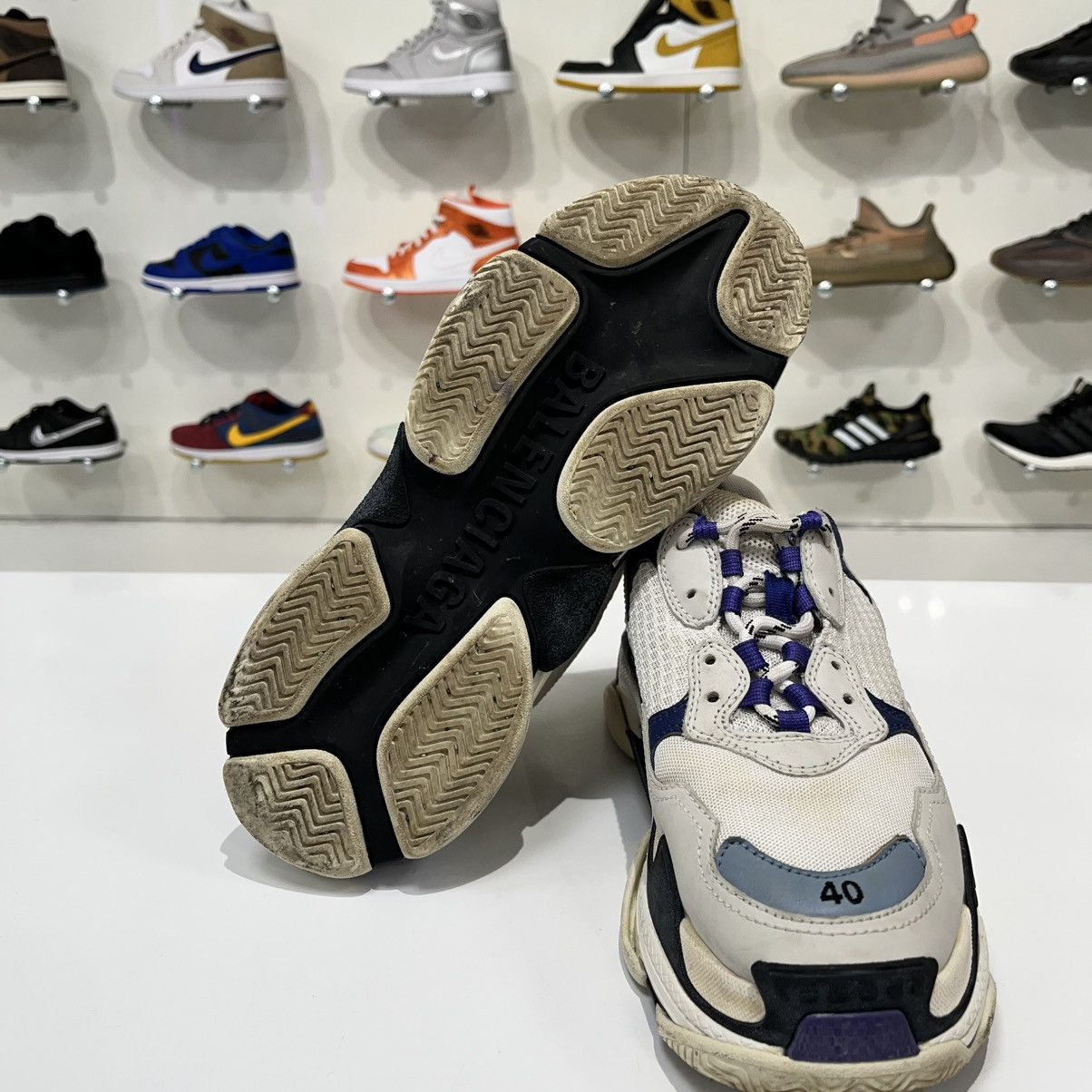 Balenciaga Balenciaga Triple S White/Purple (W) Size US 10 / IT 40 - 11 Thumbnail