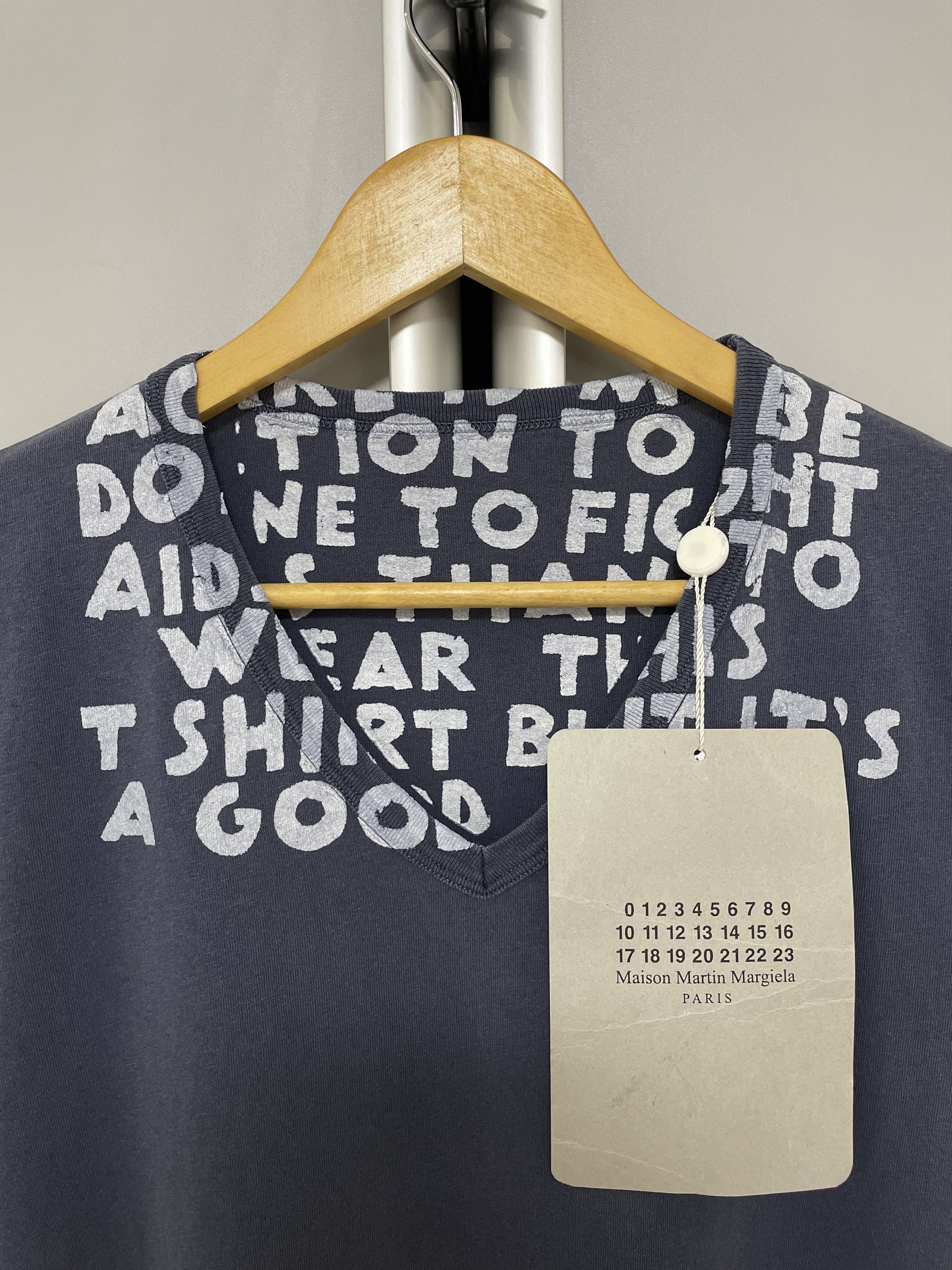 Maison Margiela MAISON MARTIN MARGIELA AIDS Awareness T-Shirt Tee Washed Size US S / EU 44-46 / 1 - 6 Thumbnail