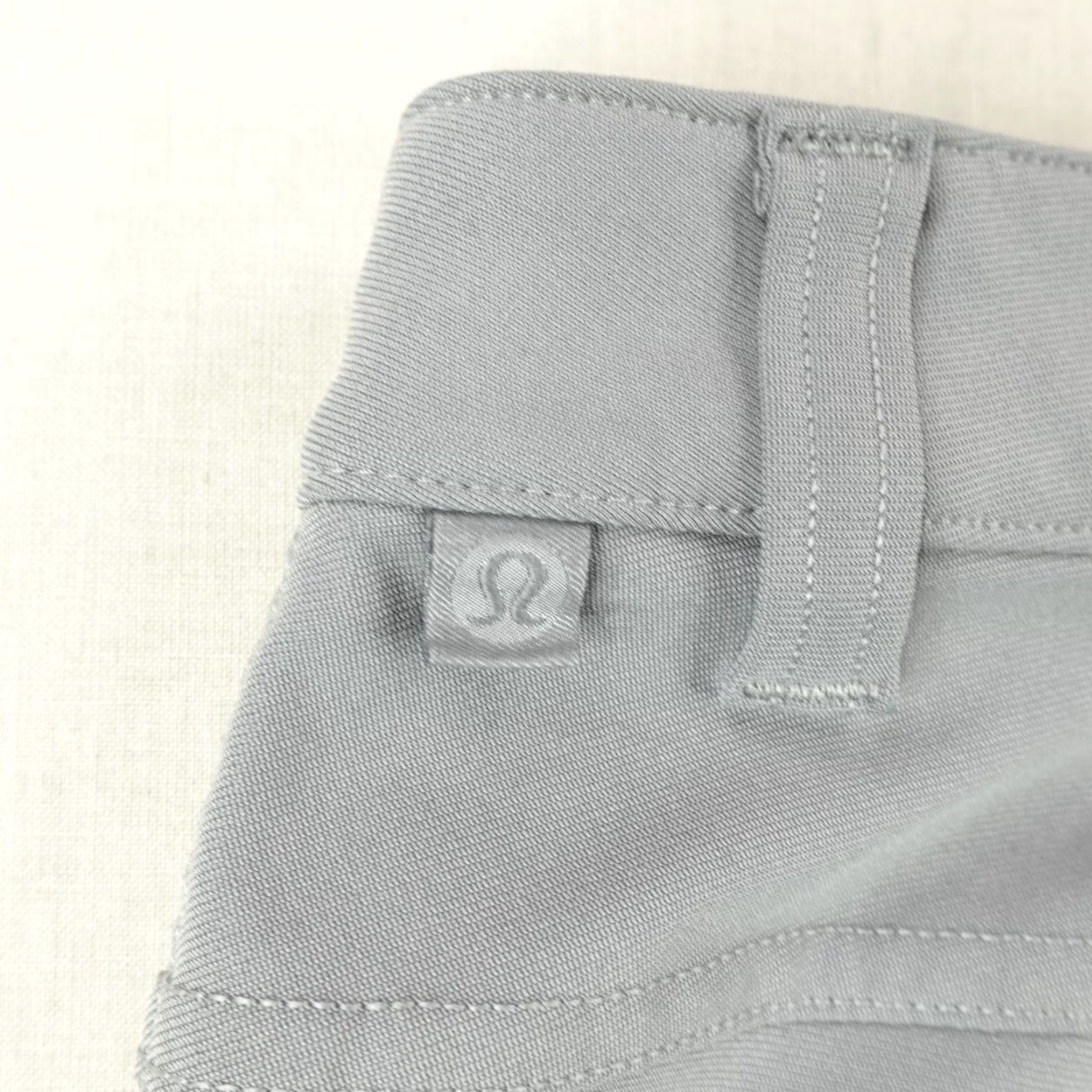 Lululemon Lululemon Pants Mens 32 Gray Melanite Classic Fit 34" Performance Chino Golf Size US 32 / EU 48 - 7 Thumbnail