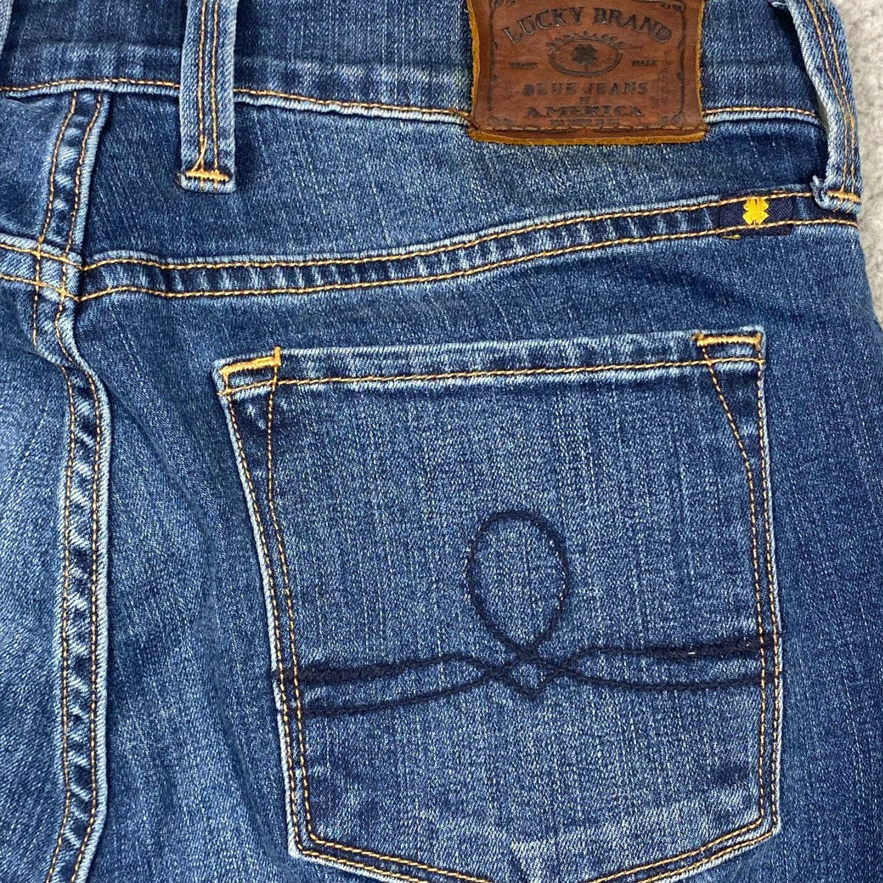 Lucky Brand LUCKY Brand SOFIA SKINNY Jeans Medium Wash Distress w/Ankle Zip Womens Size 27" / US 4 / IT 40 - 5 Thumbnail