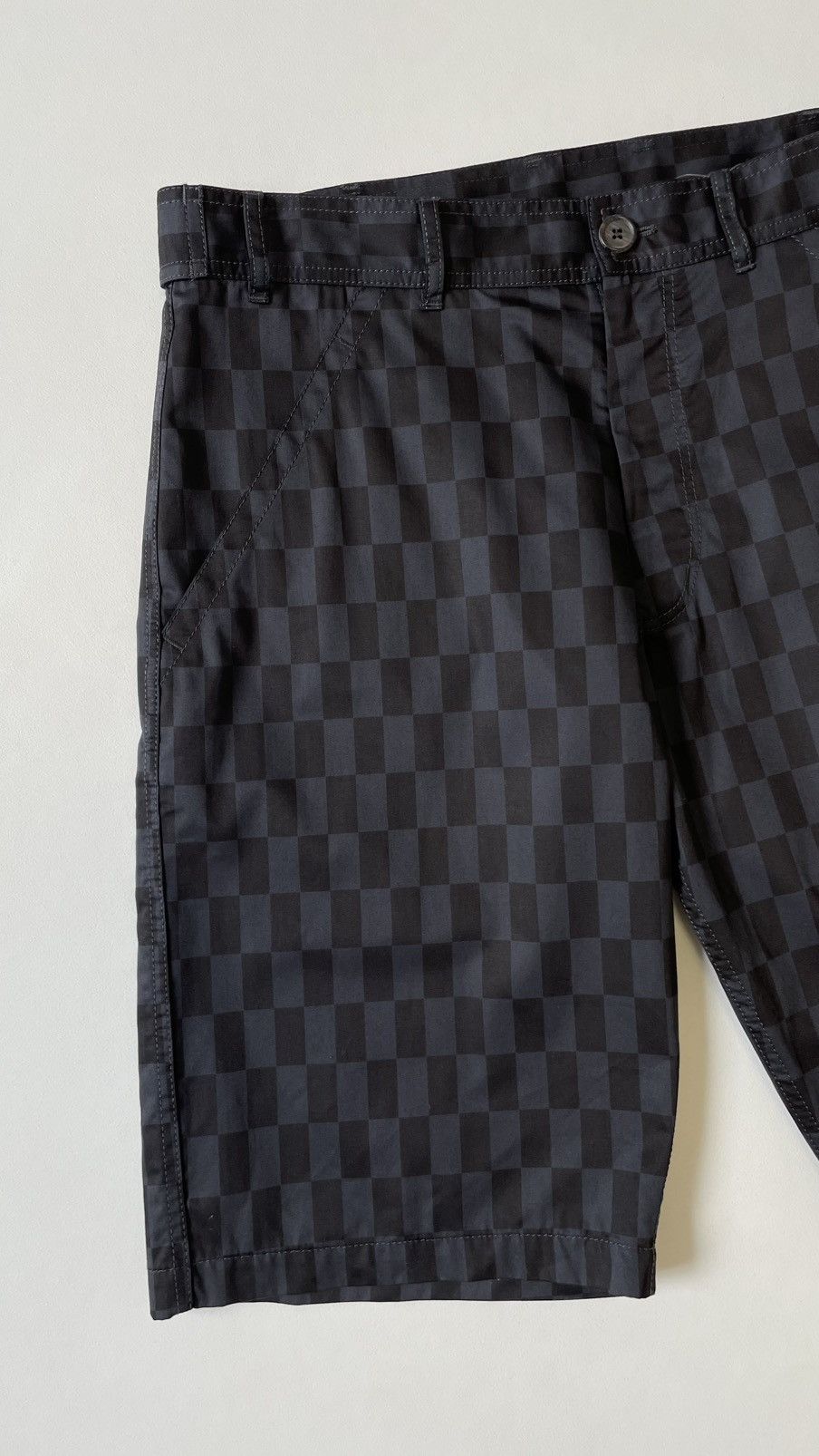 Comme des Garcons ‘Checkerboard Print’ Baggy Utility Shorts Size US 32 / EU 48 - 3 Thumbnail