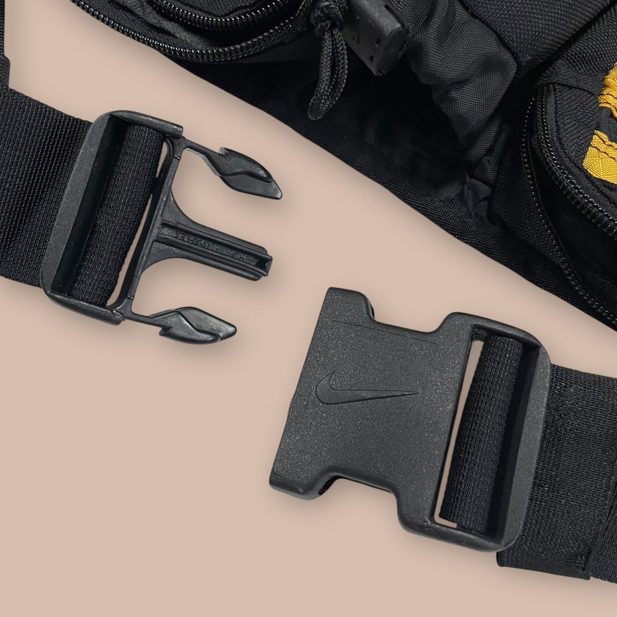 Nike OG 90's Nike Black/Yellow Waist Bag Size ONE SIZE - 13 Thumbnail