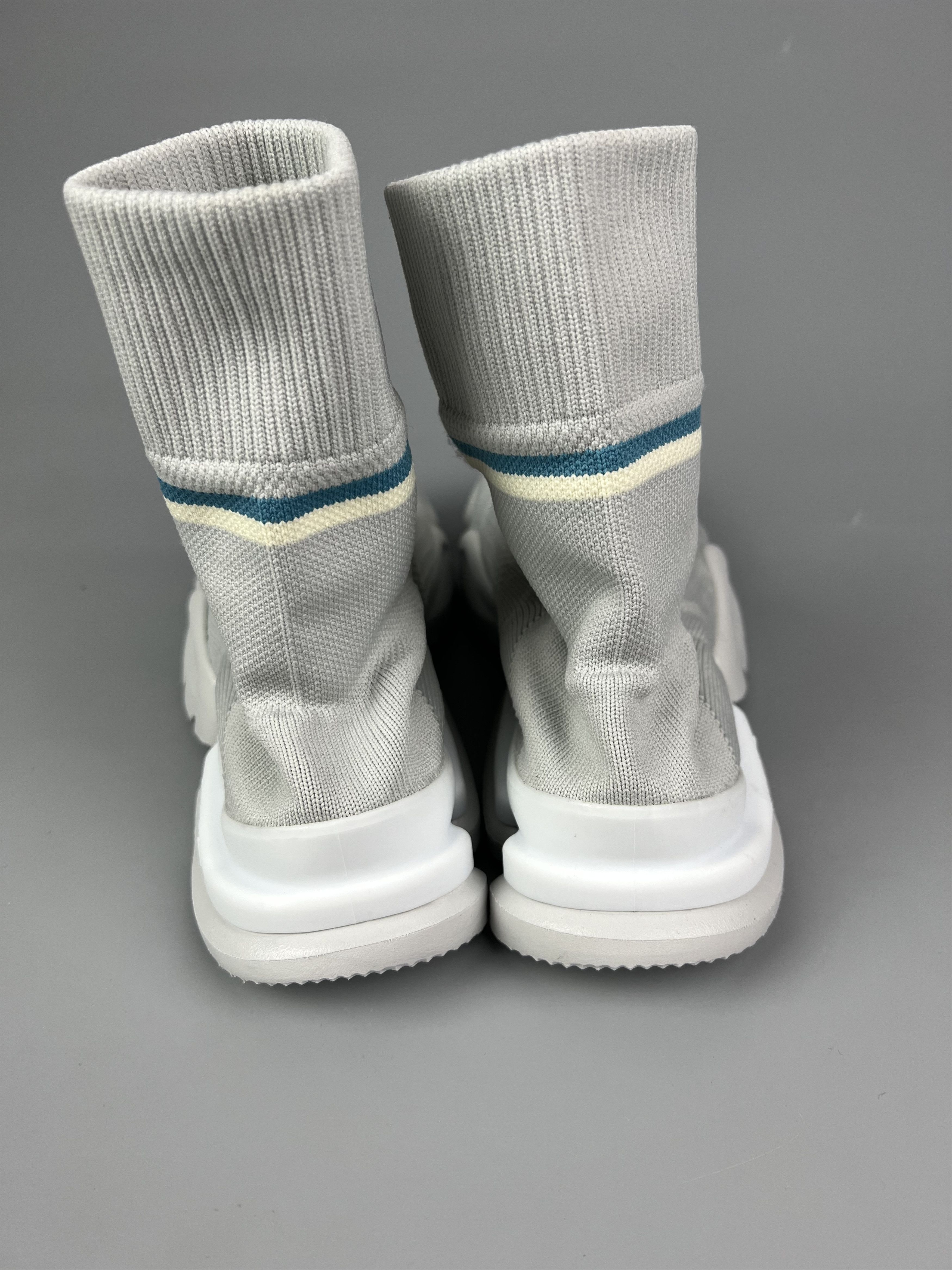 Reebok Reebok Sock Run R Gray Sneaker Trainers Women's Size US6 UK5 Size US 7 / IT 37 - 3 Thumbnail