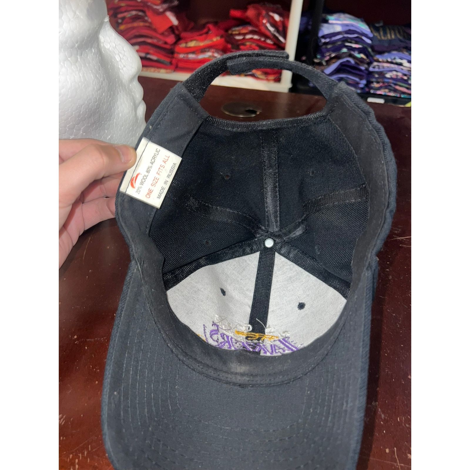 Vintage Vintage Los Angeles Lakers Hat Champions 2001 Headwear VTG Size ONE SIZE - 7 Thumbnail