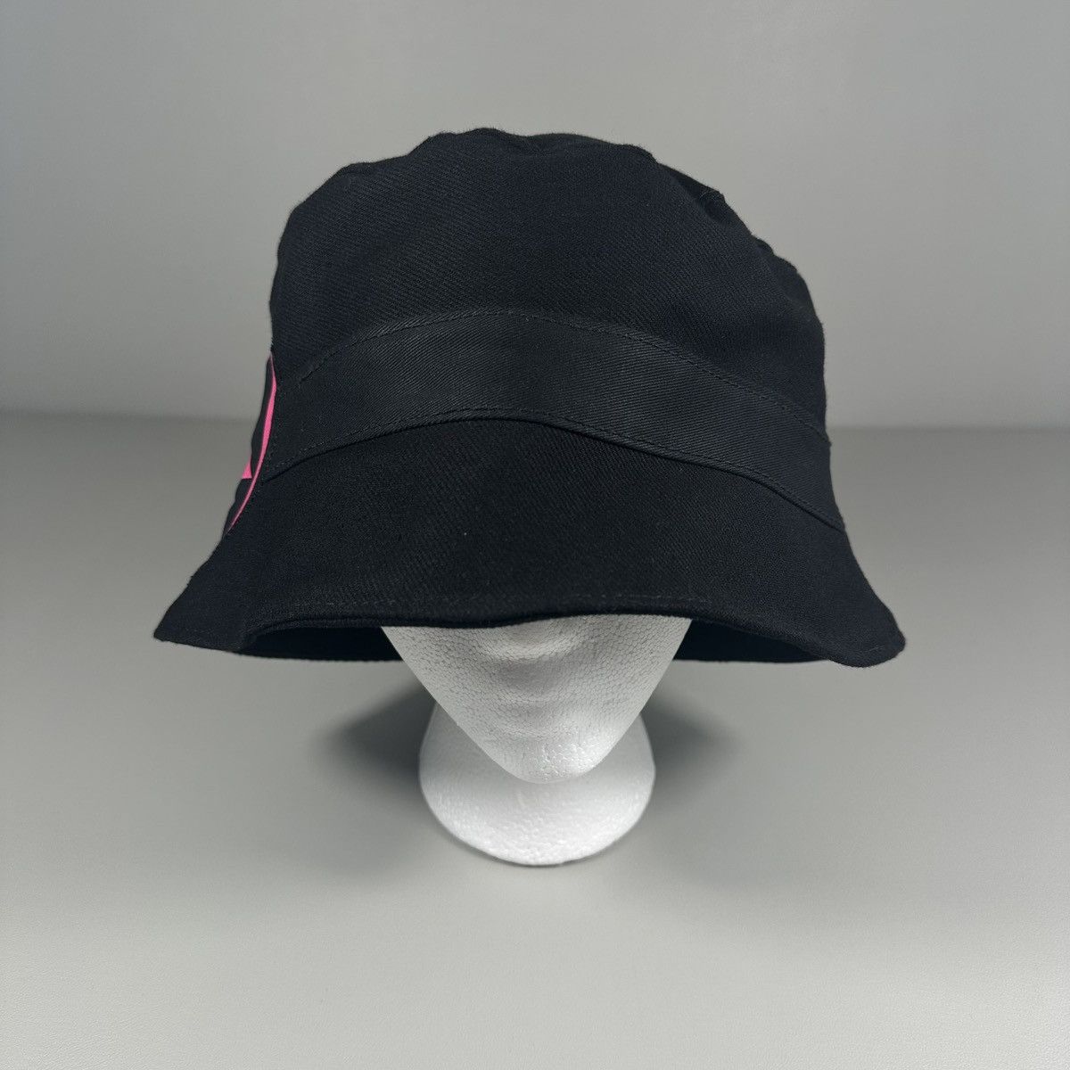 Other Marc Vachon Pink Star Print Black Wool Blend Bucket Hat Size ONE SIZE - 3 Thumbnail