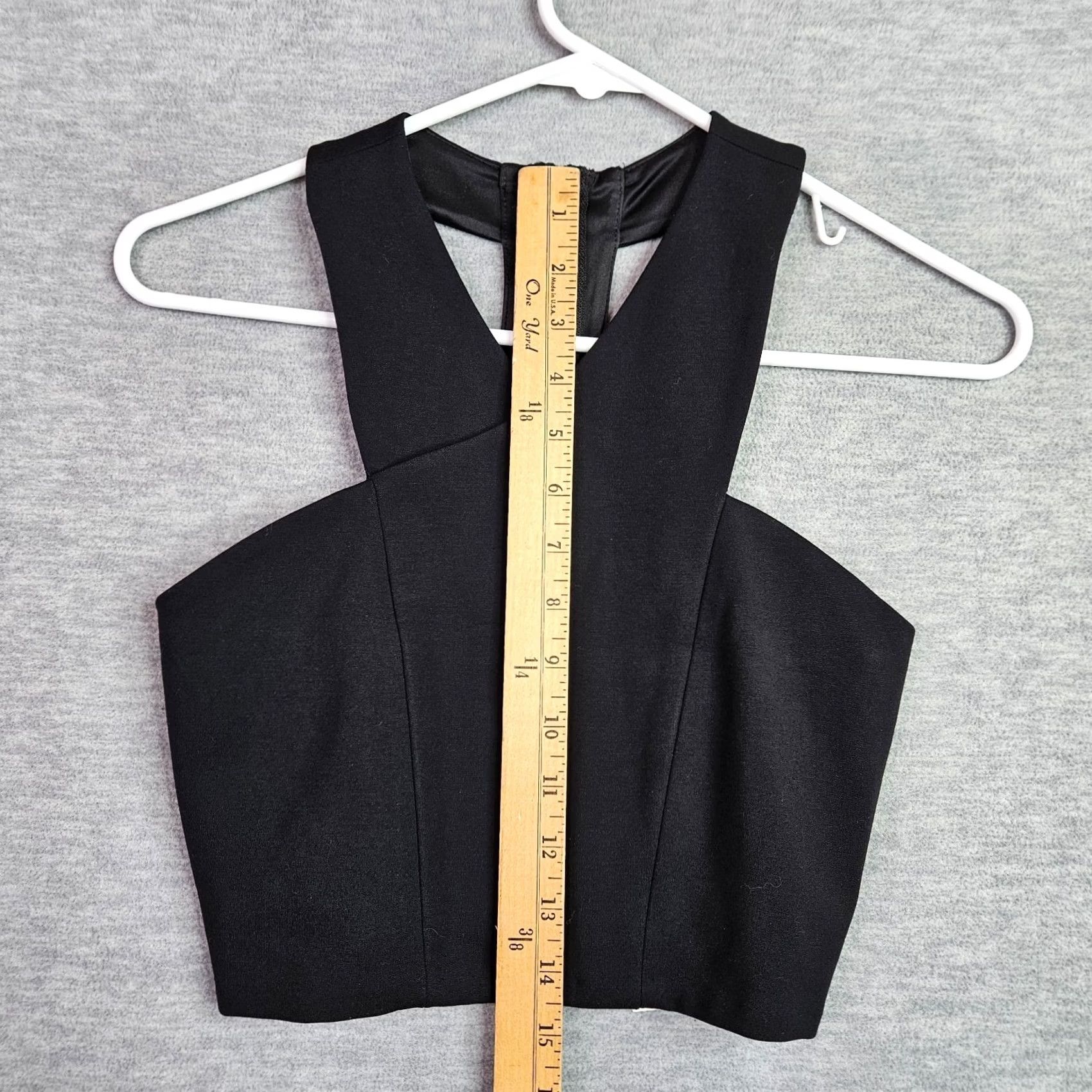 Express Express Women's XS Cropped Zipper Back Top Nylon Polyester Rayon Spandex Blouse Sleeveless Black Cropped Shirt Active Small XS Size XS / US 0-2 / IT 36-38 - 2 Thumbnail