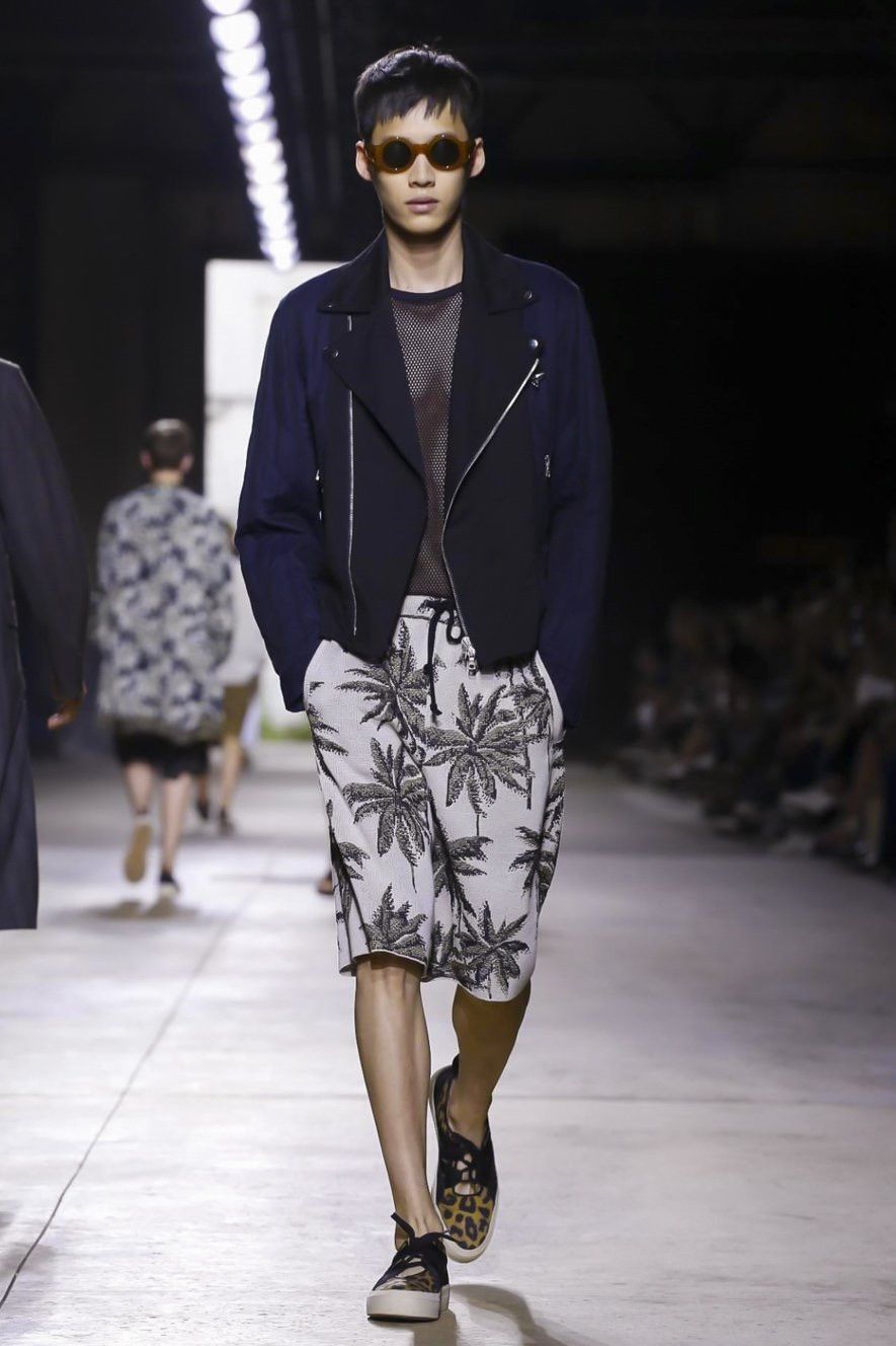Dries Van Noten Dries Van Noten Ss/16 Mens Fashion Show Size 40S - 1 Thumbnail