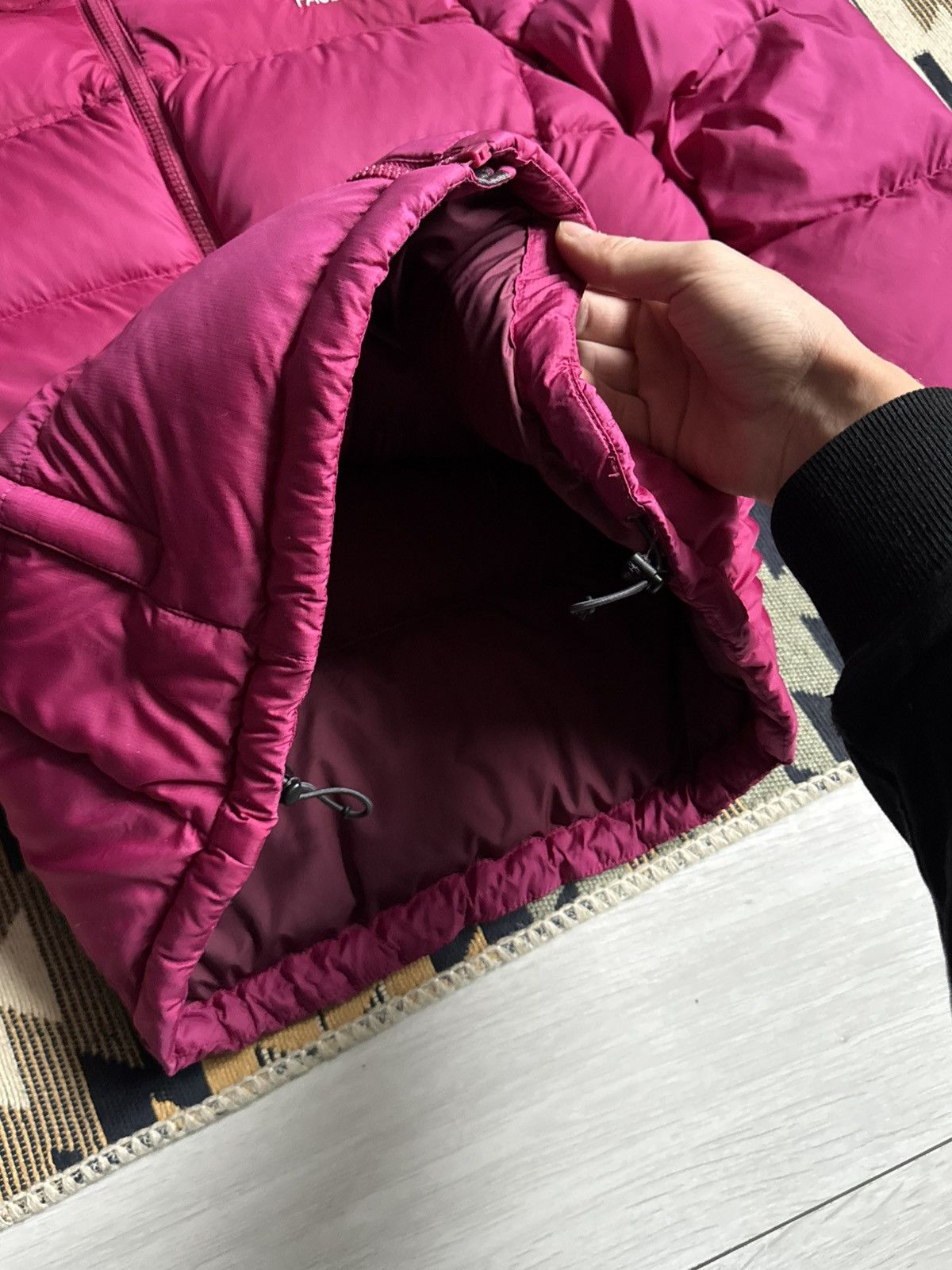 The North Face The North Face 700 Nuptse Puffer Jacket Size M / US 6-8 / IT 42-44 - 13 Thumbnail