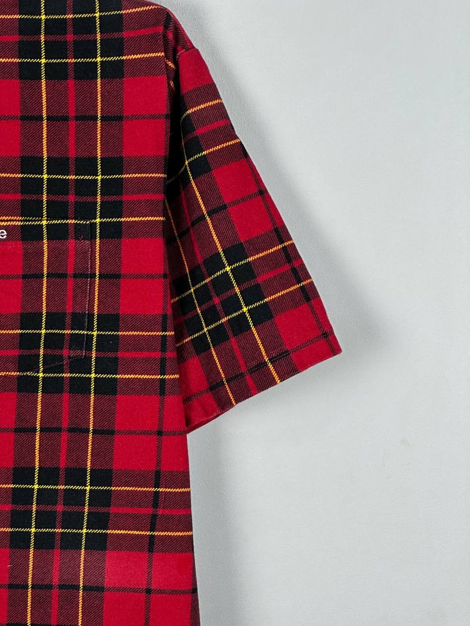 Supreme Supreme New York Plaid Pocket T Shirt Size US L / EU 52-54 / 3 - 5 Thumbnail