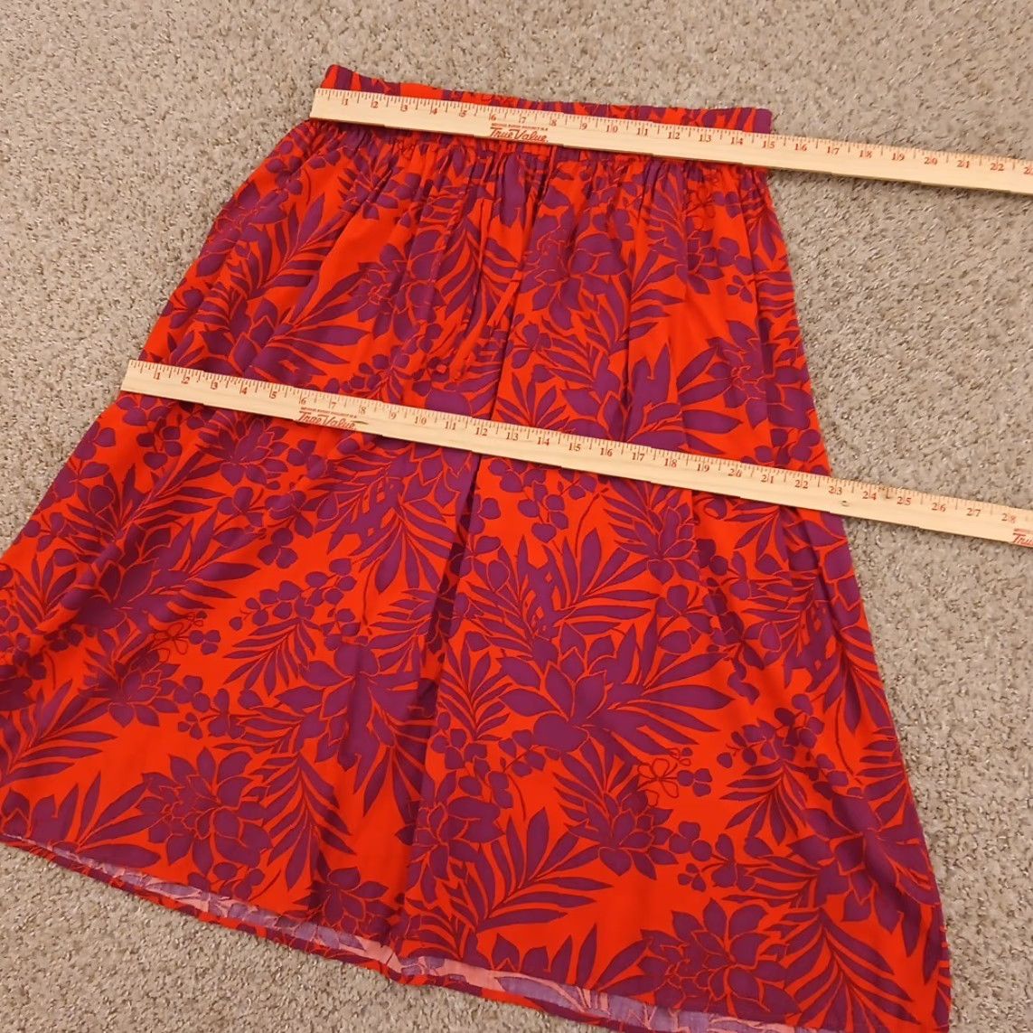 Old Navy Old Navy Skirt Womens S Red Midi A-Line Pleated Floral Rayon Drawstring Reset: Hand Wash Only Size 28" / US 6 / IT 42 - 2 Thumbnail