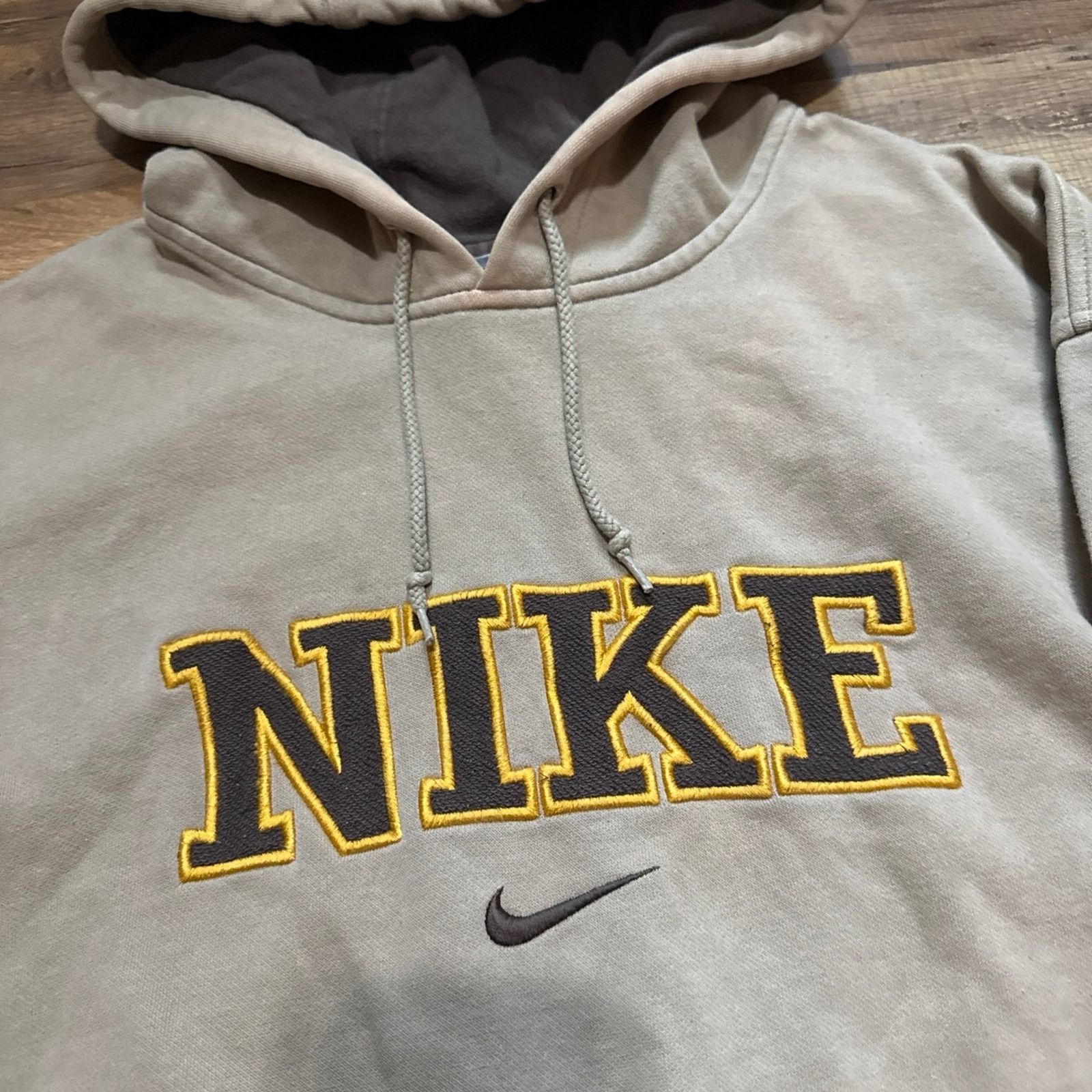 Nike Y2K Nike Spell Out Center Swoosh Hoodie Sweatshirt Size US L / EU 52-54 / 3 - 3 Thumbnail