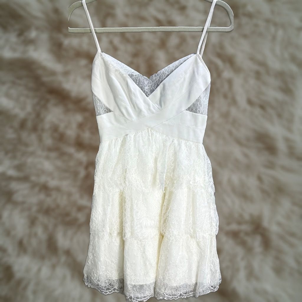 Bcbgmaxazria BCBGMAXAZRIA Josanna White Lace Mini Dress Tiered Open Back Party XS NWT Women Dress Lace Open Back Party Mini XS White BCBGMAXAZRIA Women None Size XS / US 0-2 / IT 36-38 - 1 Thumbnail
