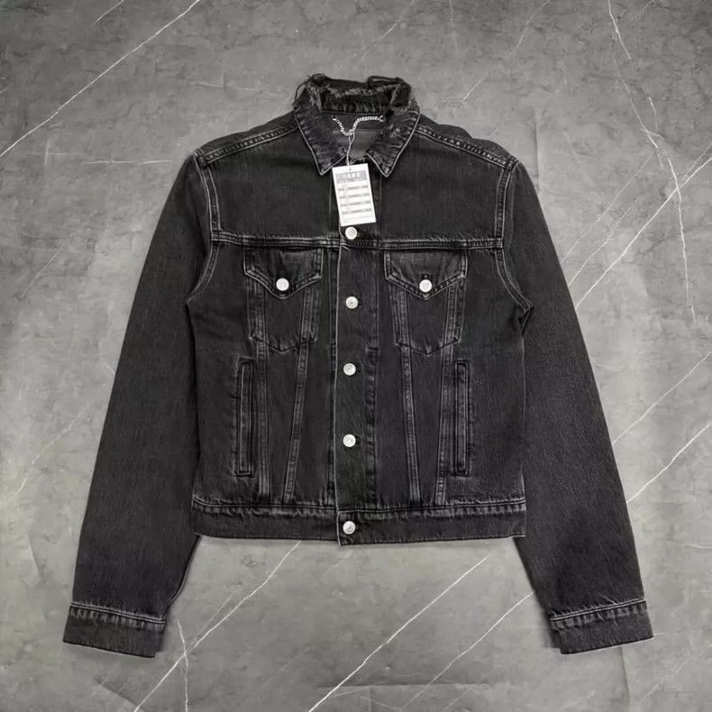 Balenciaga Balenciaga size 44 Denim jacket coat Size US S / EU 44-46 / 1 - 1 Thumbnail