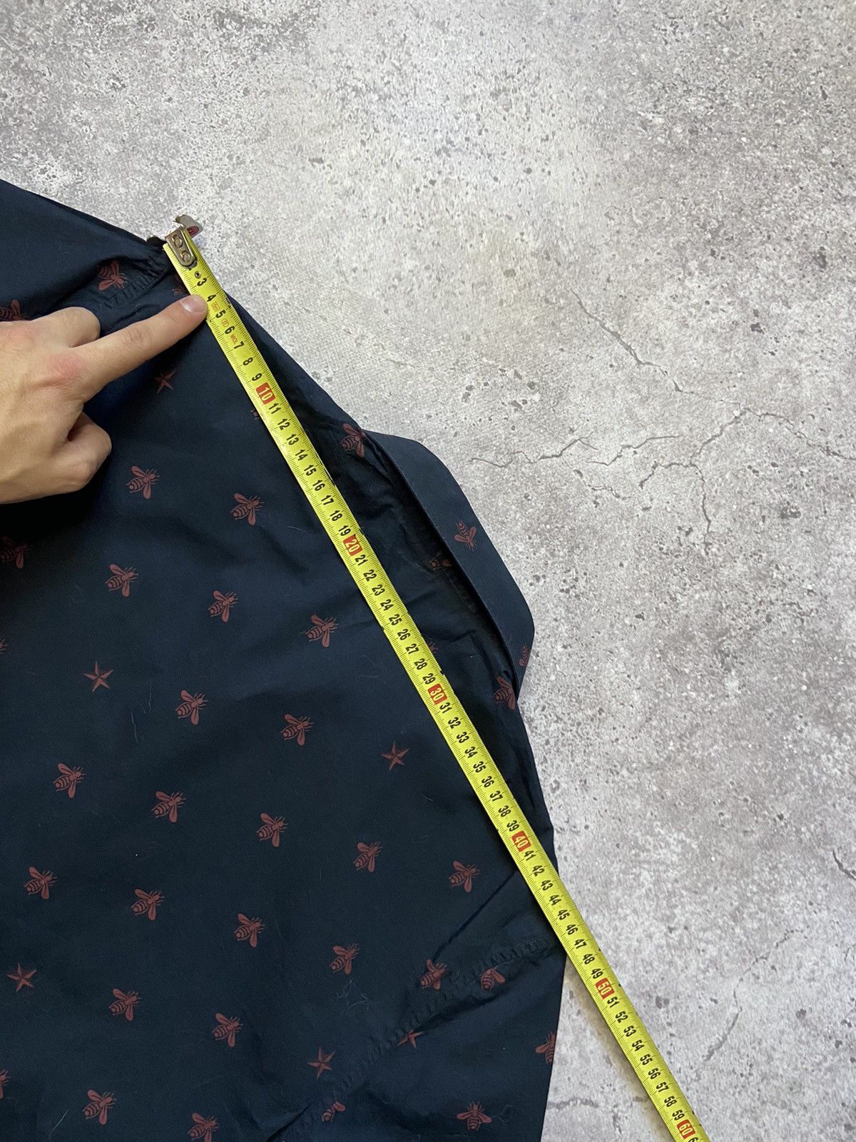 Gucci Gucci Bee Logo Shirt Size US M / EU 48-50 / 2 - 13 Thumbnail