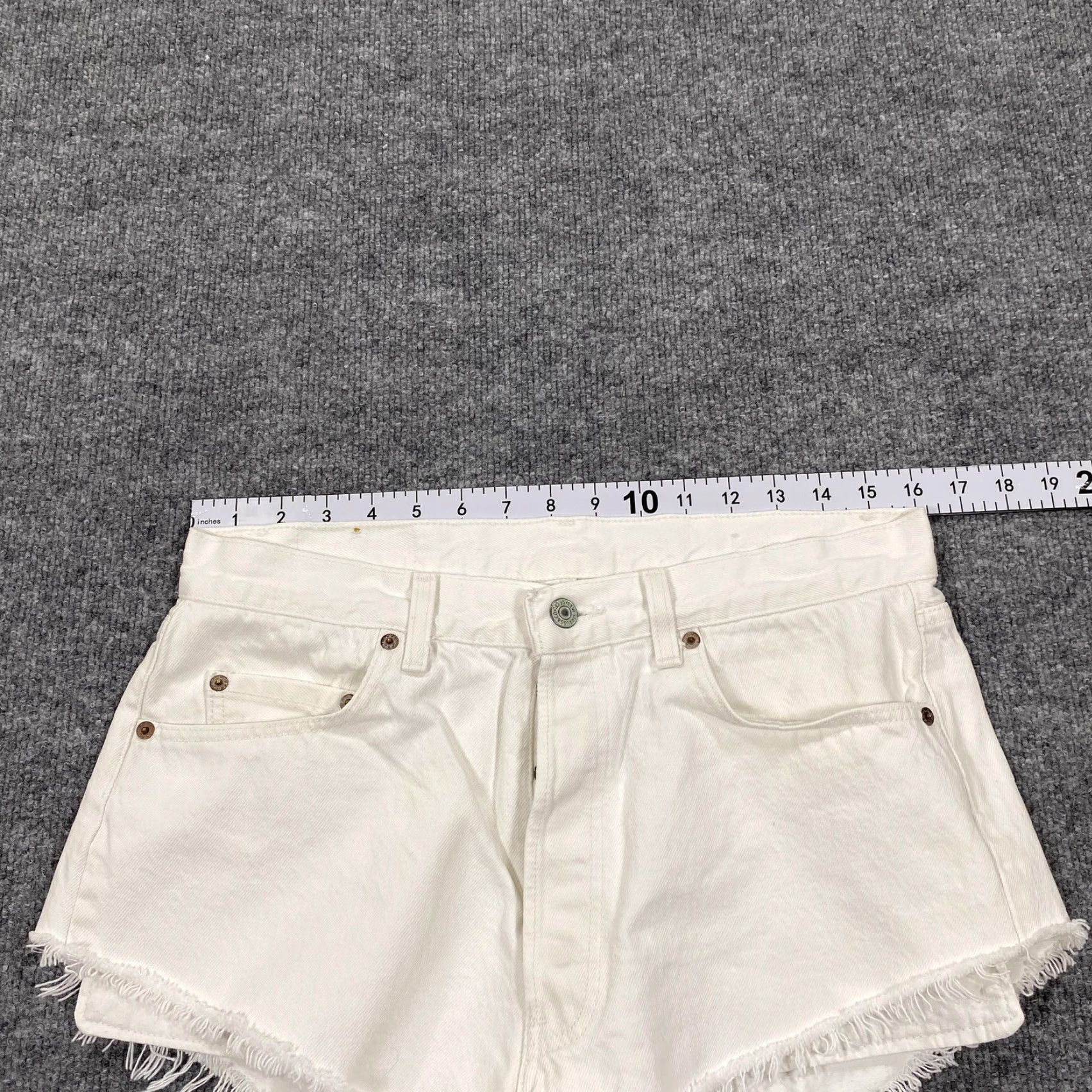 Levi's VINTAGE Levis 501 Cut-Off Shorts Womens 32 White Jorts Distressed Daisy Duke Booty Biker Size 24" / US 00 / IT 34 - 5 Thumbnail