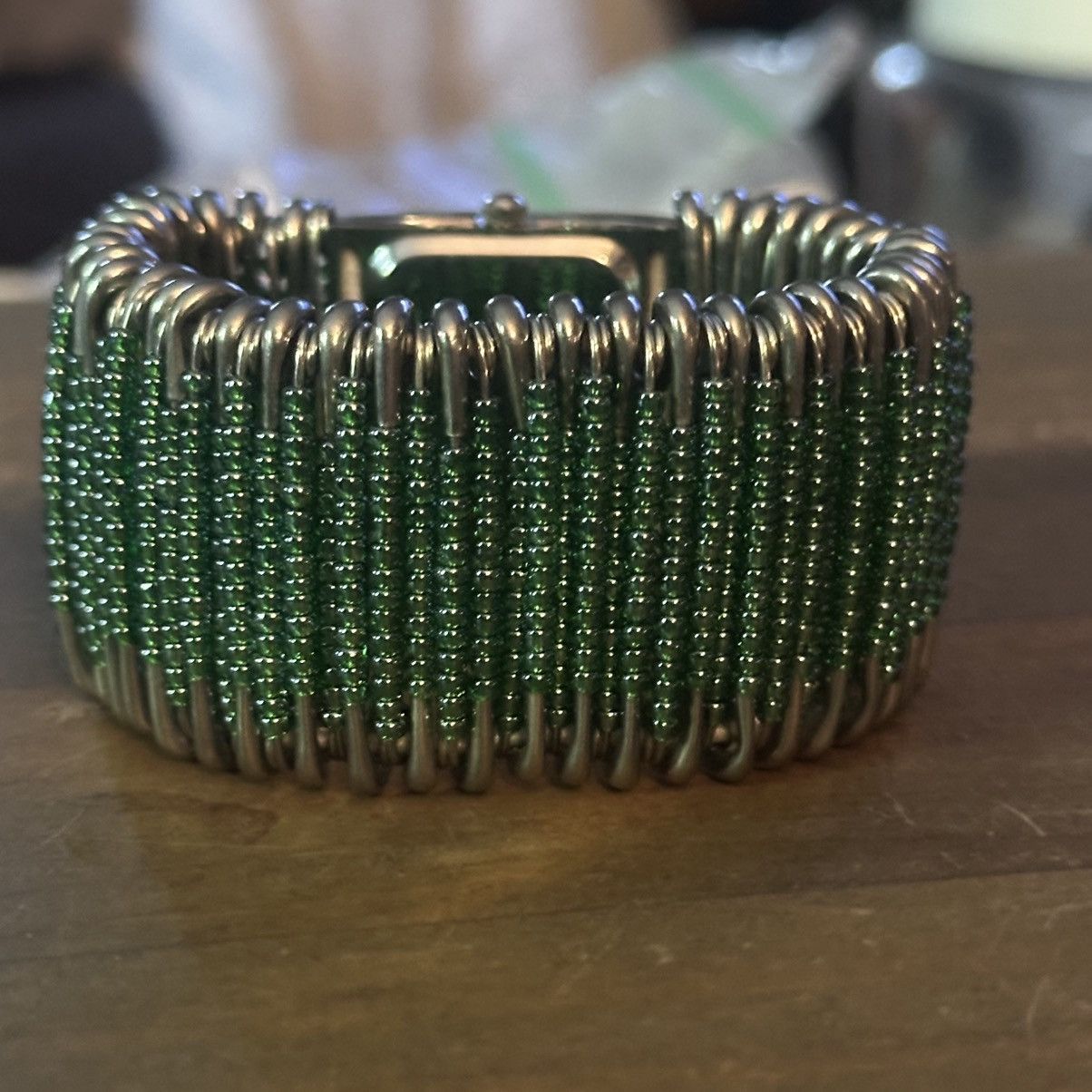 Other Green beaded safety pin stretch band watch Size ONE SIZE - 7 Thumbnail