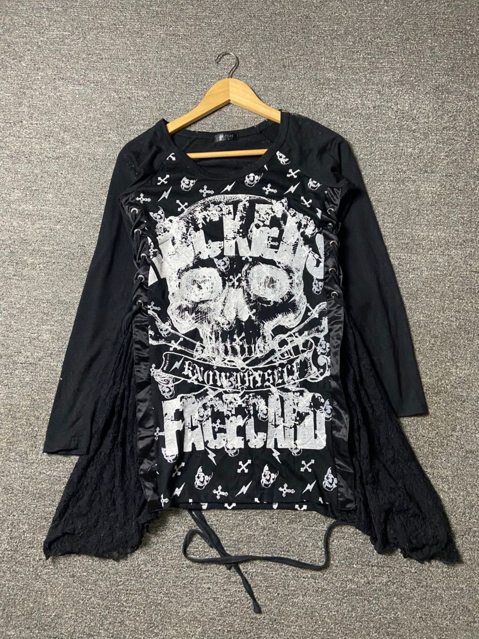 Japanese Brand Garnet Gothic Punk Long Sleeves Tshirt with Laces (177) Size XS / US 0-2 / IT 36-38 - 1 Thumbnail