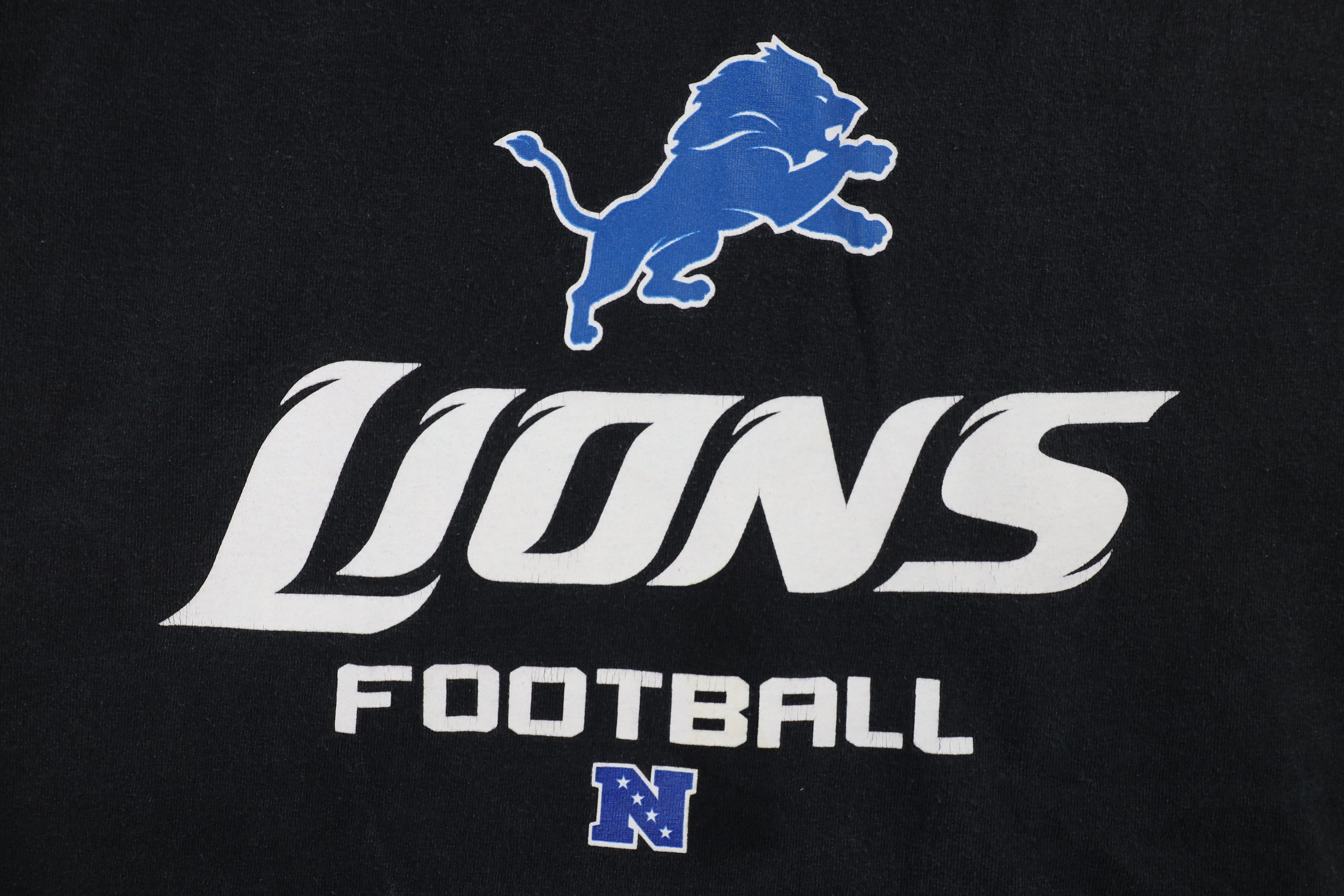 Vintage Vintage NFL Spell Out Detroit Lions Football T-Shirt Black Size US L / EU 52-54 / 3 - 4 Thumbnail