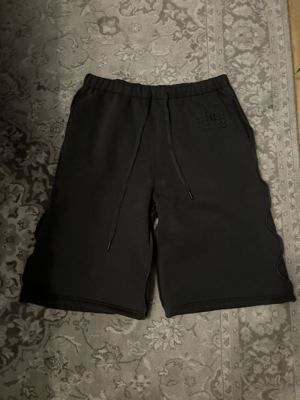 Designer × HUNI Design Black Huni Shorts Size US 35 - 1 Thumbnail