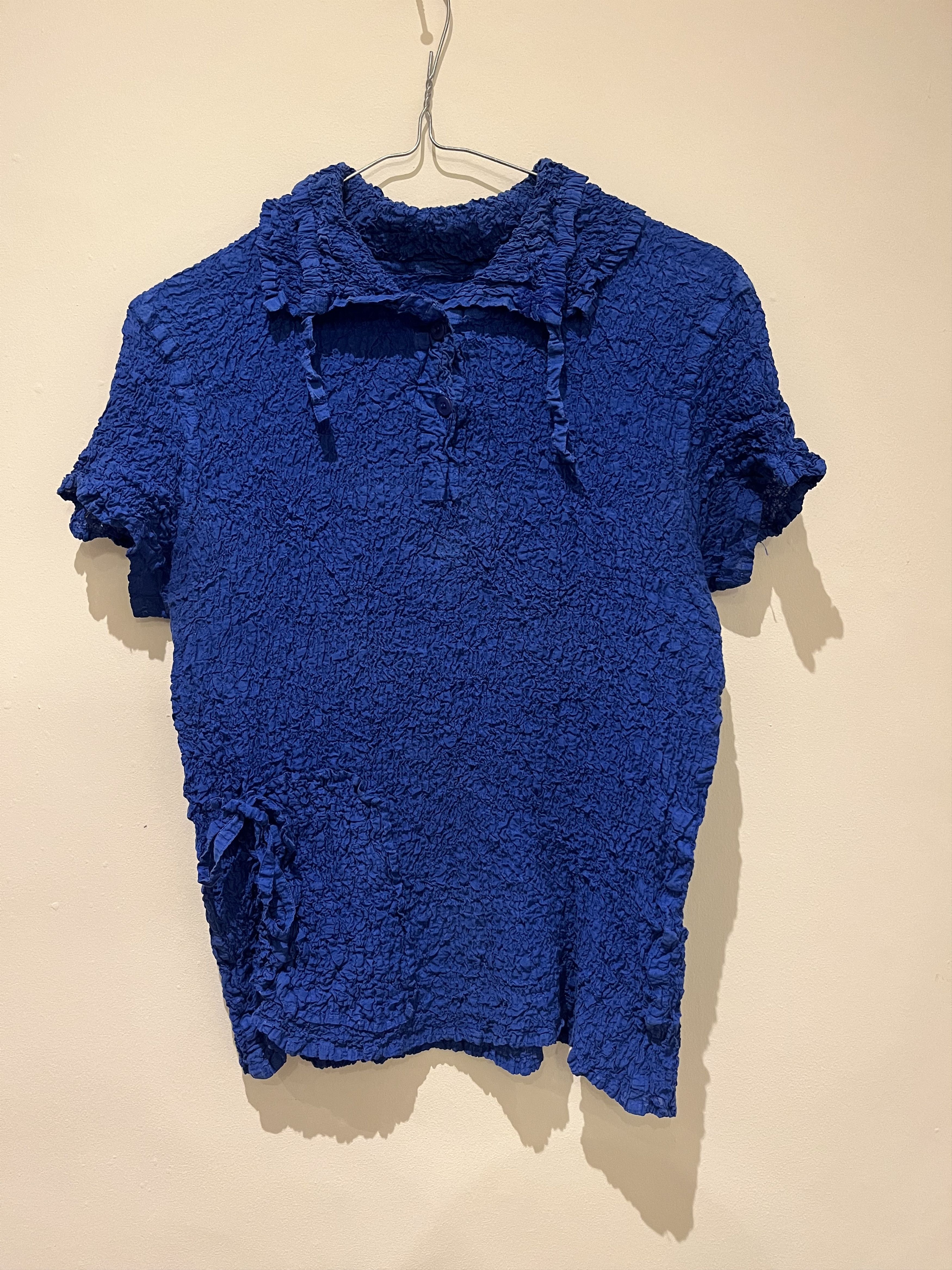 image of Issey Miyake Me Blue Cauliflower Shirt Collar+Pocket, Women's (Size Medium)