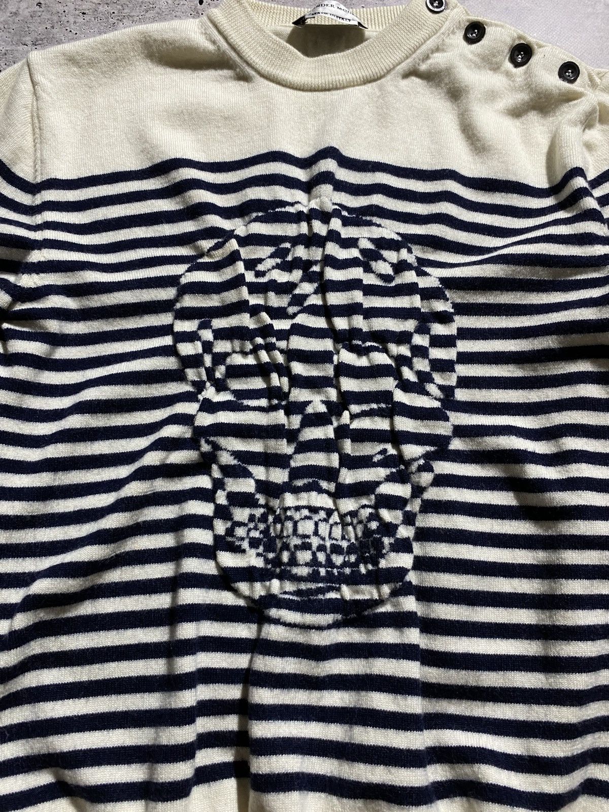 Alexander McQueen 💀Alexander Mqueen rare SKULL sweater Size L / US 10 / IT 46 - 8 Thumbnail