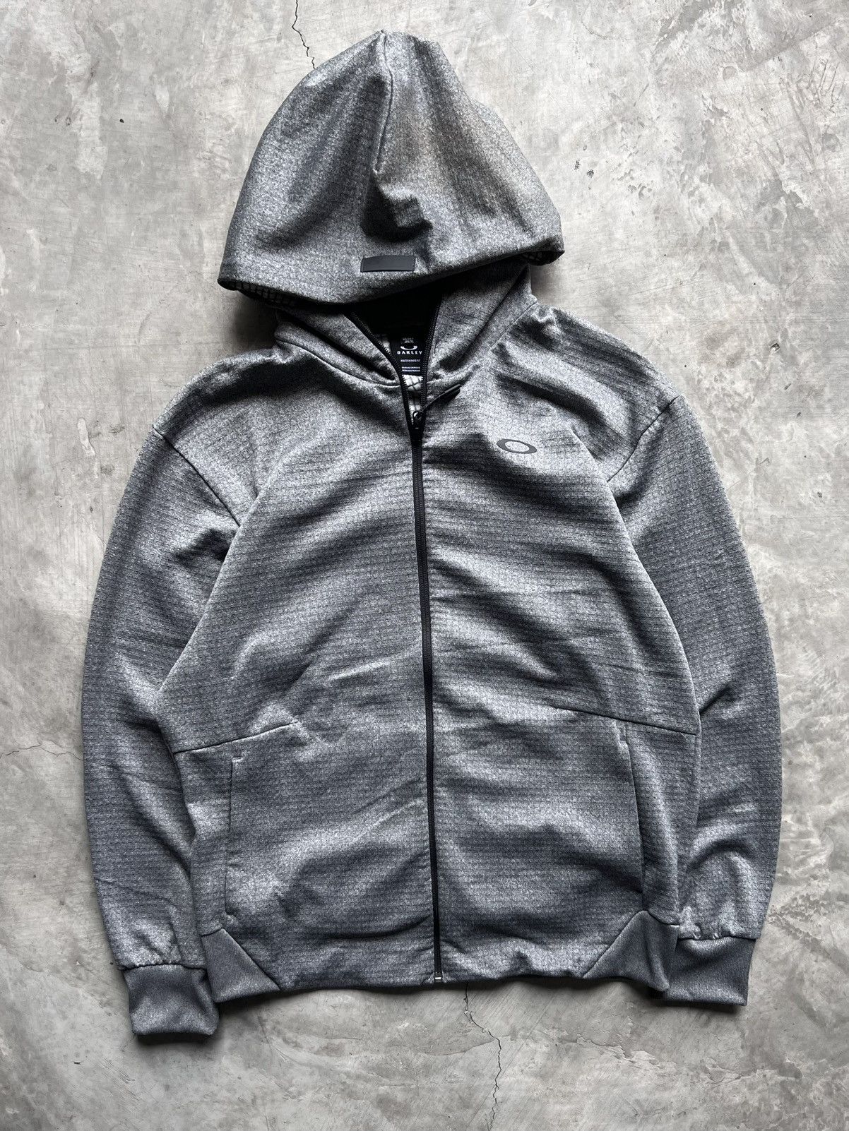 Oakley OAKLEY Ellipse Logo Performance Fit Technical Hoodie Size US M / EU 48-50 / 2 - 5 Thumbnail