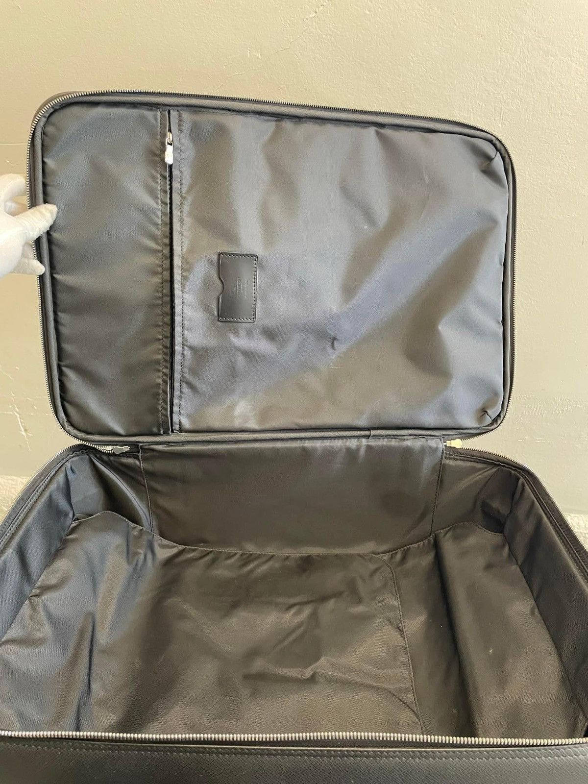 Louis Vuitton Louis Vuitton taiga leather pegas 45 rolling luggage Size ONE SIZE - 12 Thumbnail