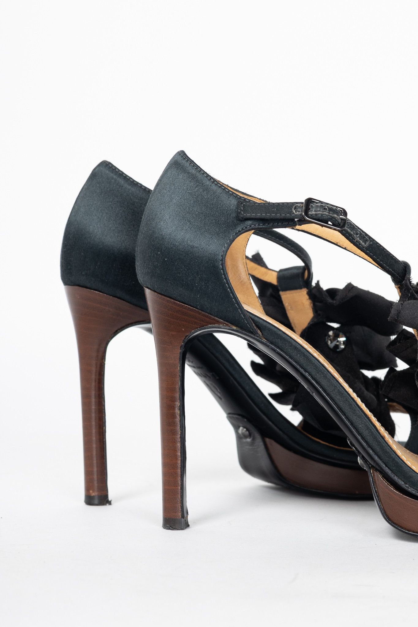 Lanvin Lanvin AW12 Les 10 Ans Satin Embellished-Bow Sandals Size US 6 / IT 36 - 8 Thumbnail