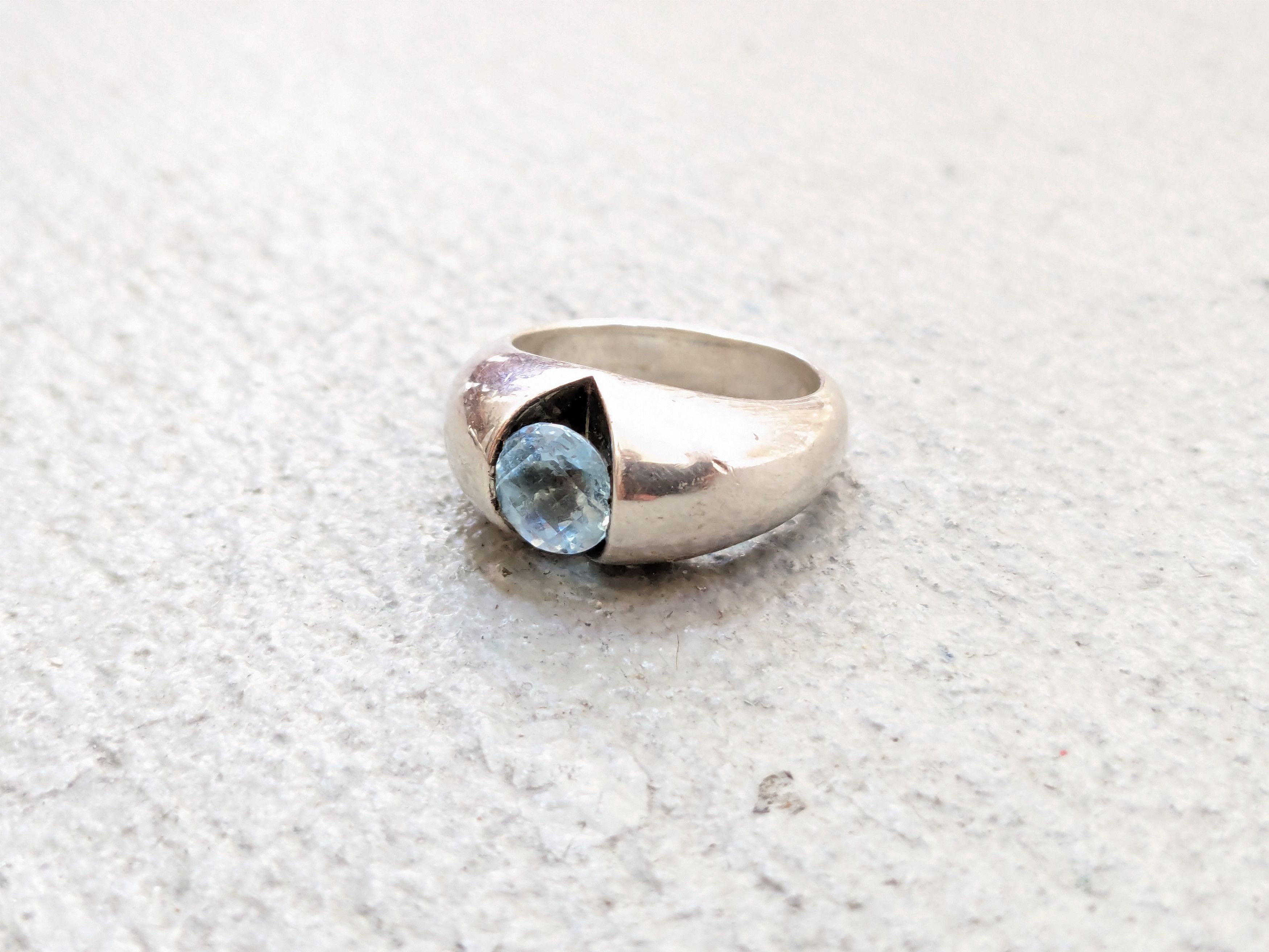Jewelry Vintage Sterling Silver Ring Blue Topaz Size 6.5 Modern Size ONE SIZE - 4 Thumbnail