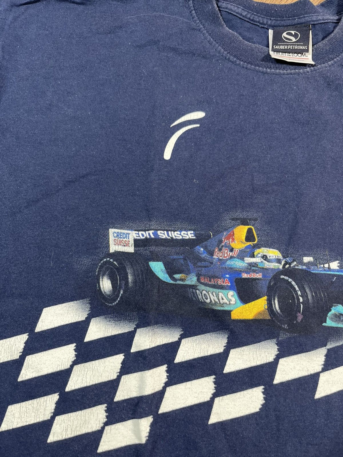 Formula 1 Vintage Sauber Petronas Formula 1 Graphic T Shirt Size US XL / EU 56 / 4 - 4 Thumbnail