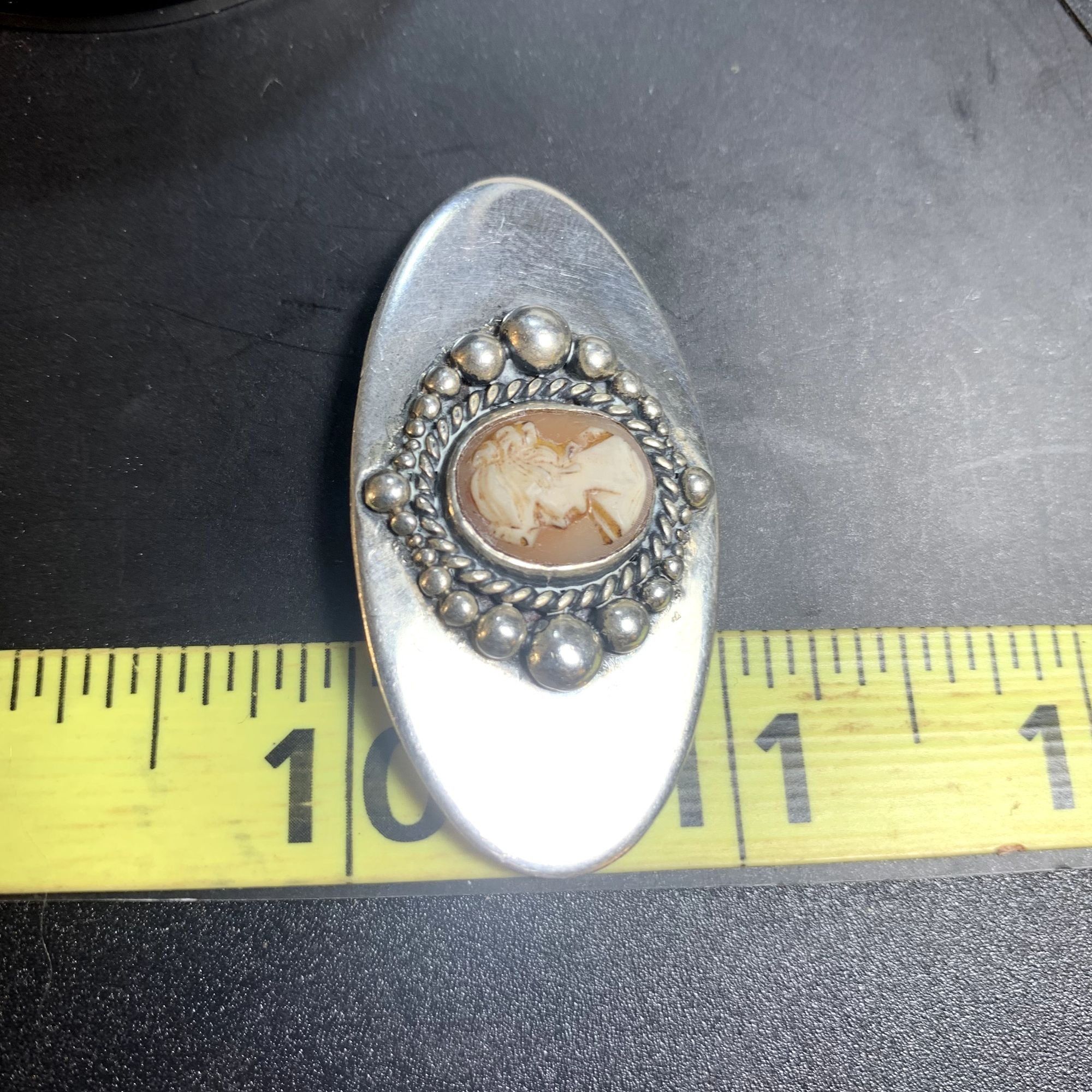 Other VTG Silver Elegant Shell Cameo Pin Brooch 0.3mm Width Size 2 Size ONE SIZE - 9 Thumbnail
