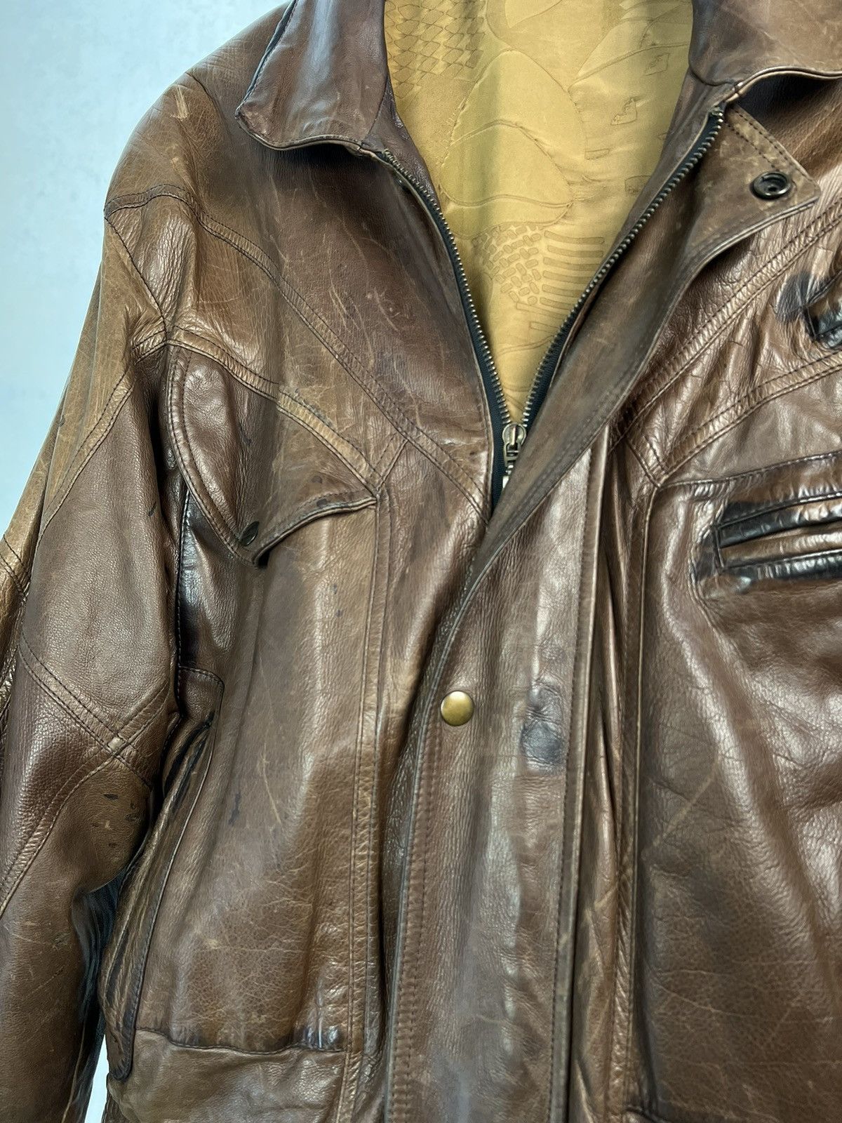 Vintage Vintage Leather Bomber Jacket Size M - L Size US L / EU 52-54 / 3 - 5 Thumbnail