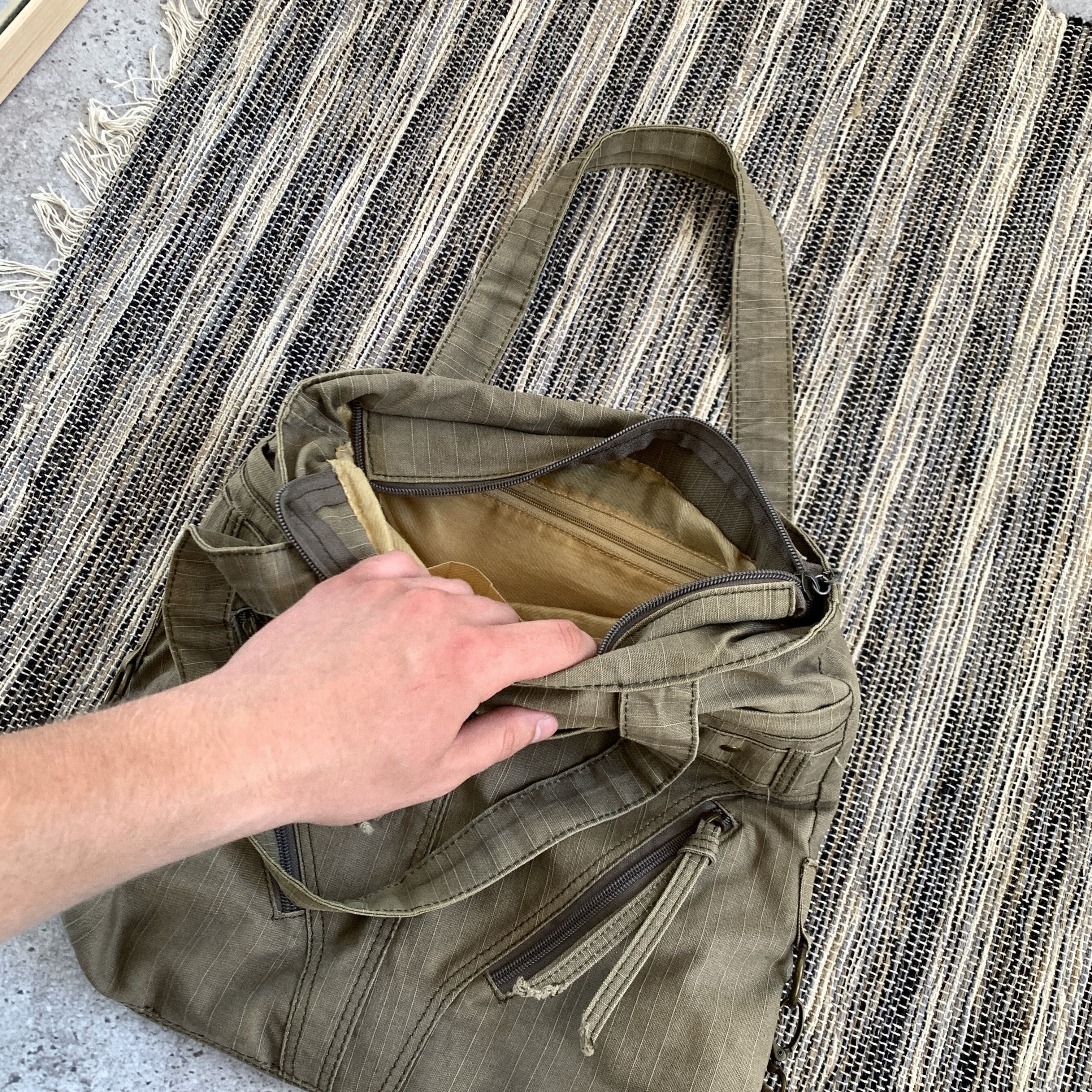 Vintage Vintage Y2K Khaki Millitary Shoulder Handle Avantgarde Bag Size ONE SIZE - 8 Thumbnail