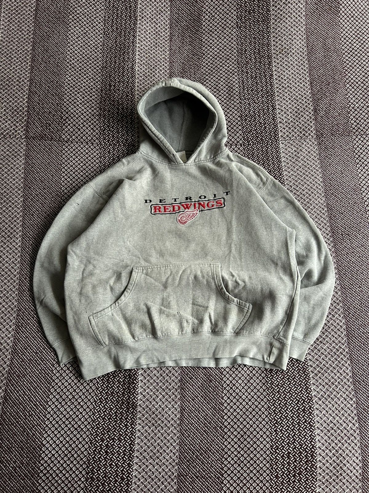 Vintage Vintage Boxy Fit Thrashed Hoodie Women Distressed Size M Size M / US 6-8 / IT 42-44 - 1 Thumbnail