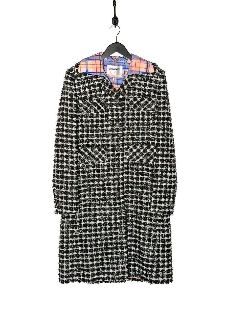 Chanel Chanel SS20 Runway Black White Tweed Pink Accent Coat Size M / US 6-8 / IT 42-44 - 1 Thumbnail