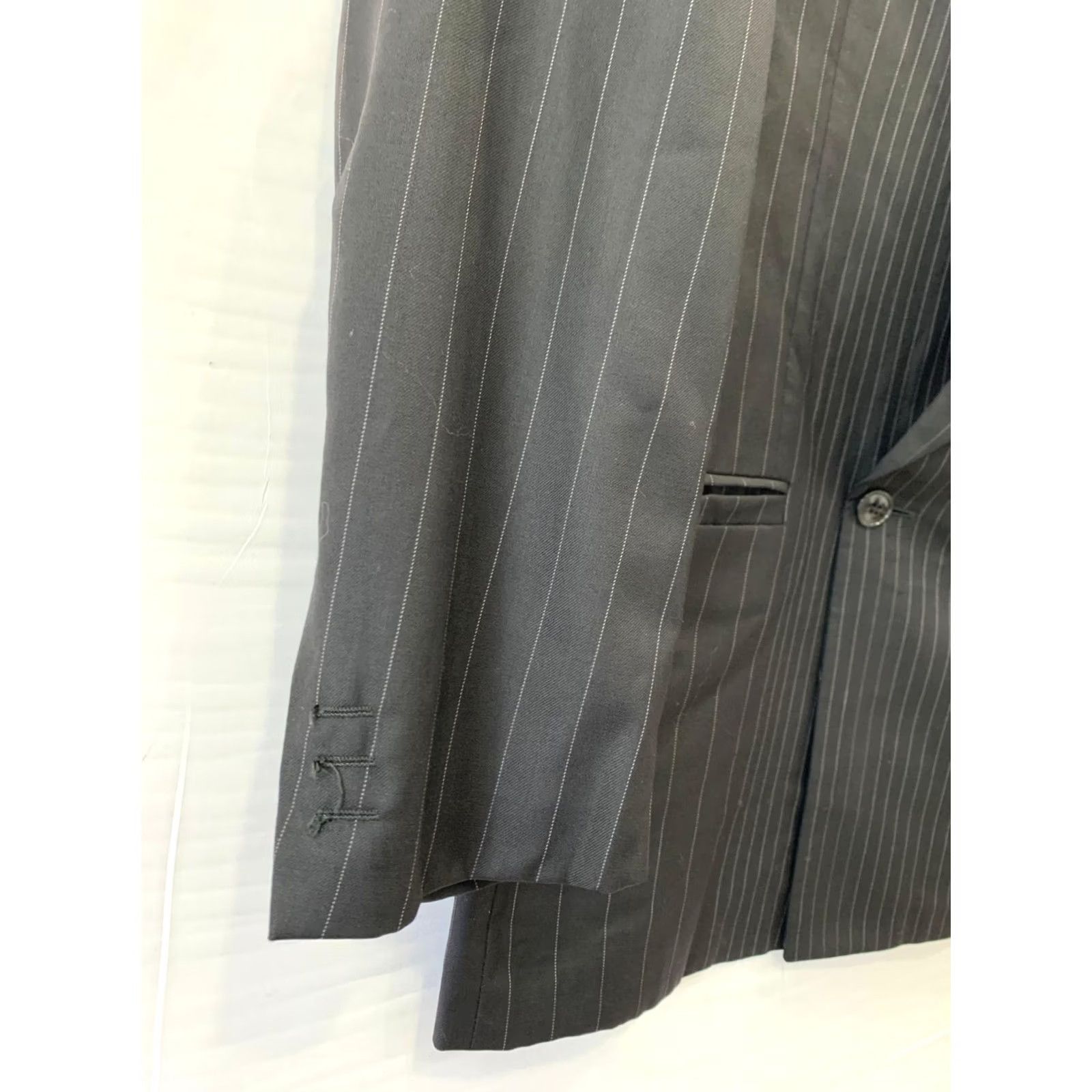 Versace VINTAGE Versace Classic V2 Pinstripe Double Breasted Blazer Jacket Mens 40R Black#151 Size 40R - 8 Thumbnail