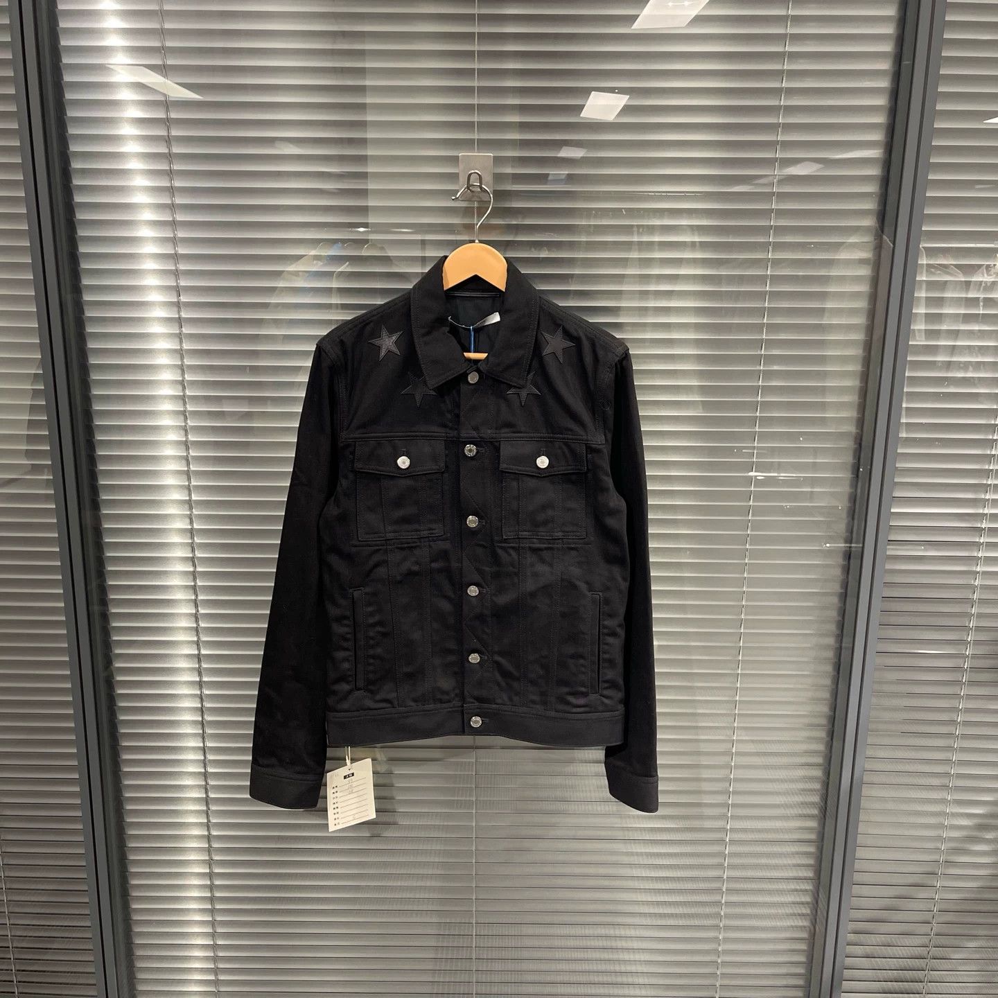 Givenchy Givenchy Black Star Embroidery Denim Jacket S Size S / US 4 / IT 40 - 1 Thumbnail