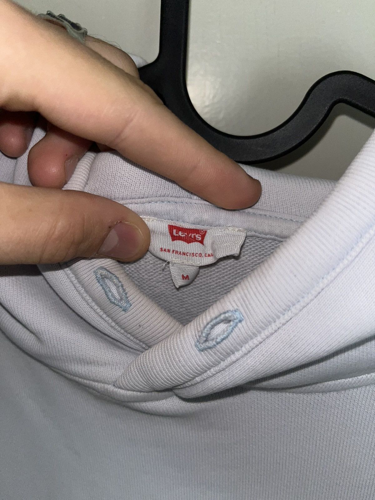 Levi's Levi’s White Small Logo Hoodie Size US M / EU 48-50 / 2 - 3 Thumbnail