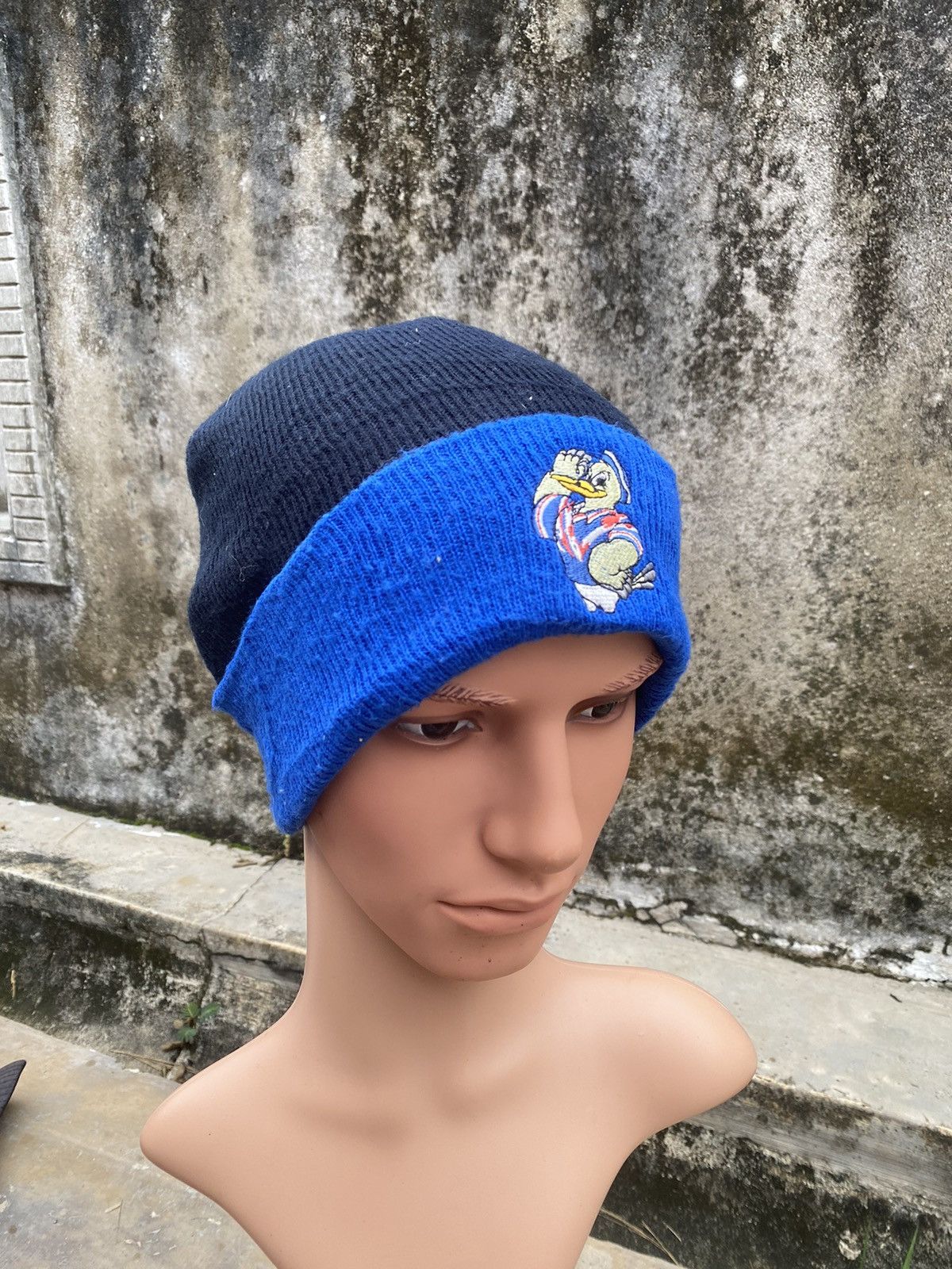 Japanese Brand Vintage 1992 Yokohama F. Marinos Beanie Hat Size ONE SIZE - 1 Thumbnail