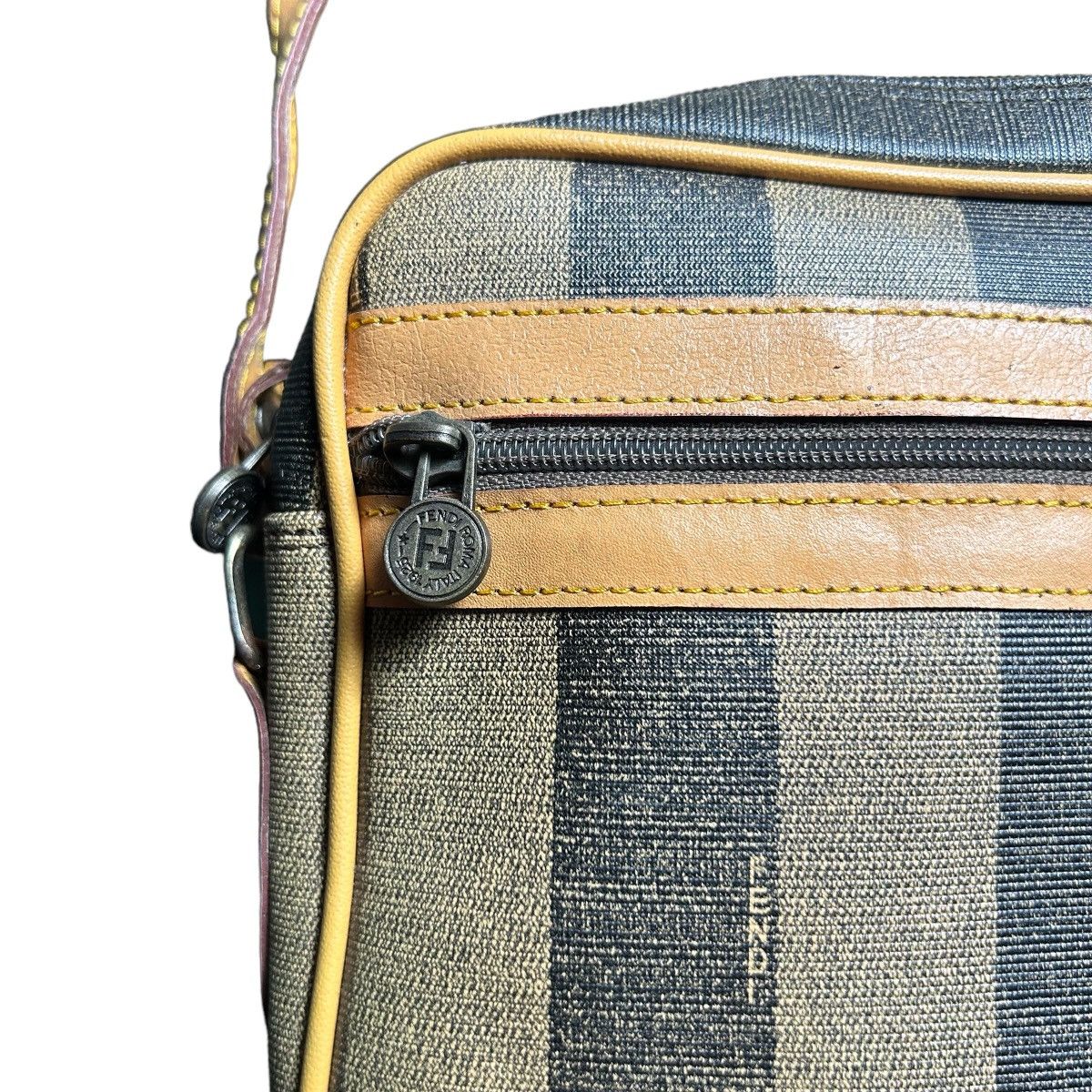 Fendi Fendi Roma Striped Leather Sling Shoulder Bag Size ONE SIZE - 4 Thumbnail