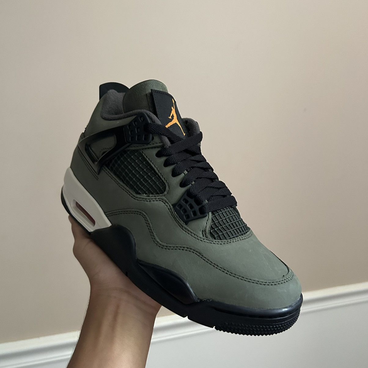 Jordan Brand × Undefeated Jordan 4 X Undefeated 6.5Y Size US 6.5 / EU 39-40 - 1 Thumbnail