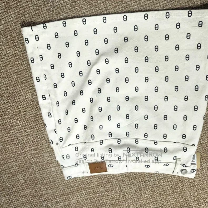 Hermes Hermes White Printed Short Skirt Size 24" / US 00 / IT 34 - 1 Thumbnail
