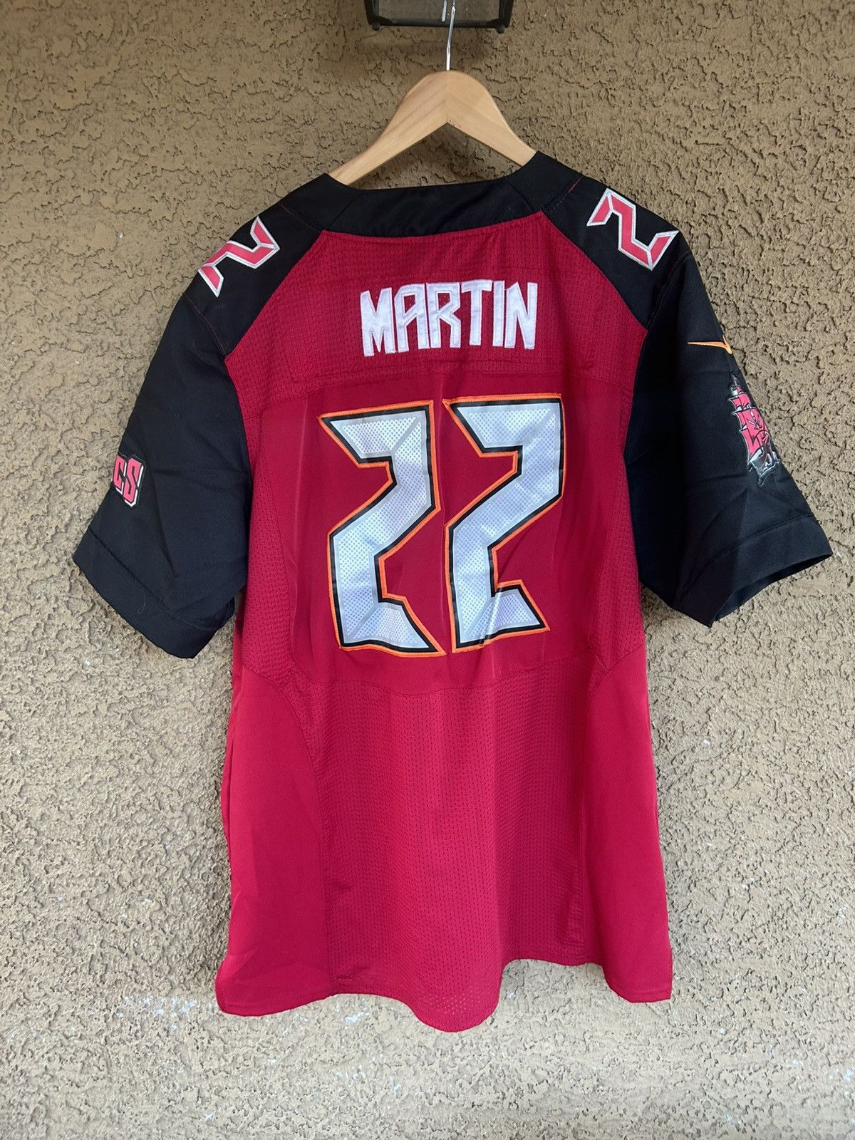 Nike Tampa Bay Buccaneers Doug Martin #22 Nike Jersey Size 52 XL Size US XL / EU 56 / 4 - 4 Thumbnail
