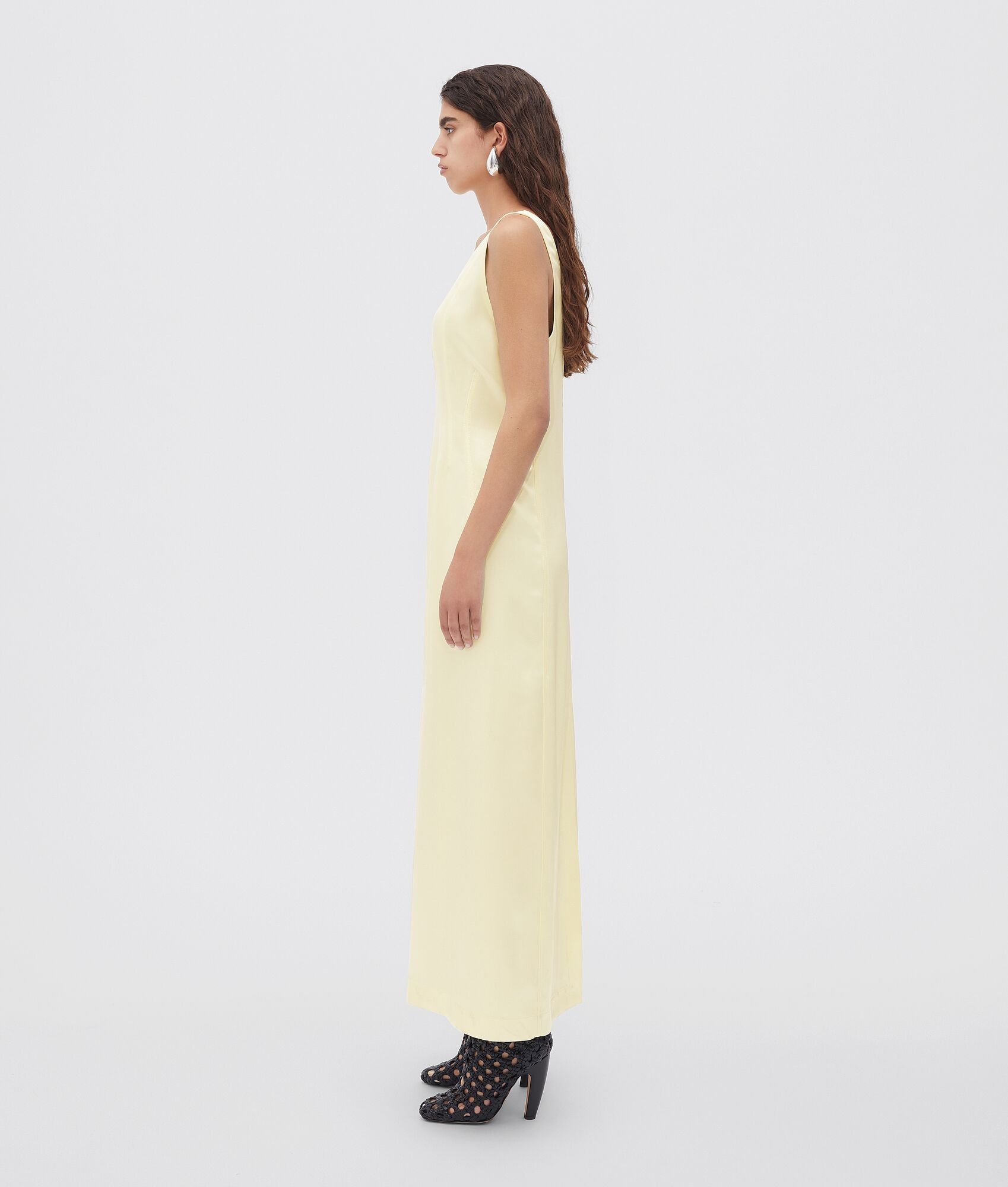 o1n1vont0325 Washed Silk Twill Dress in Chamomile