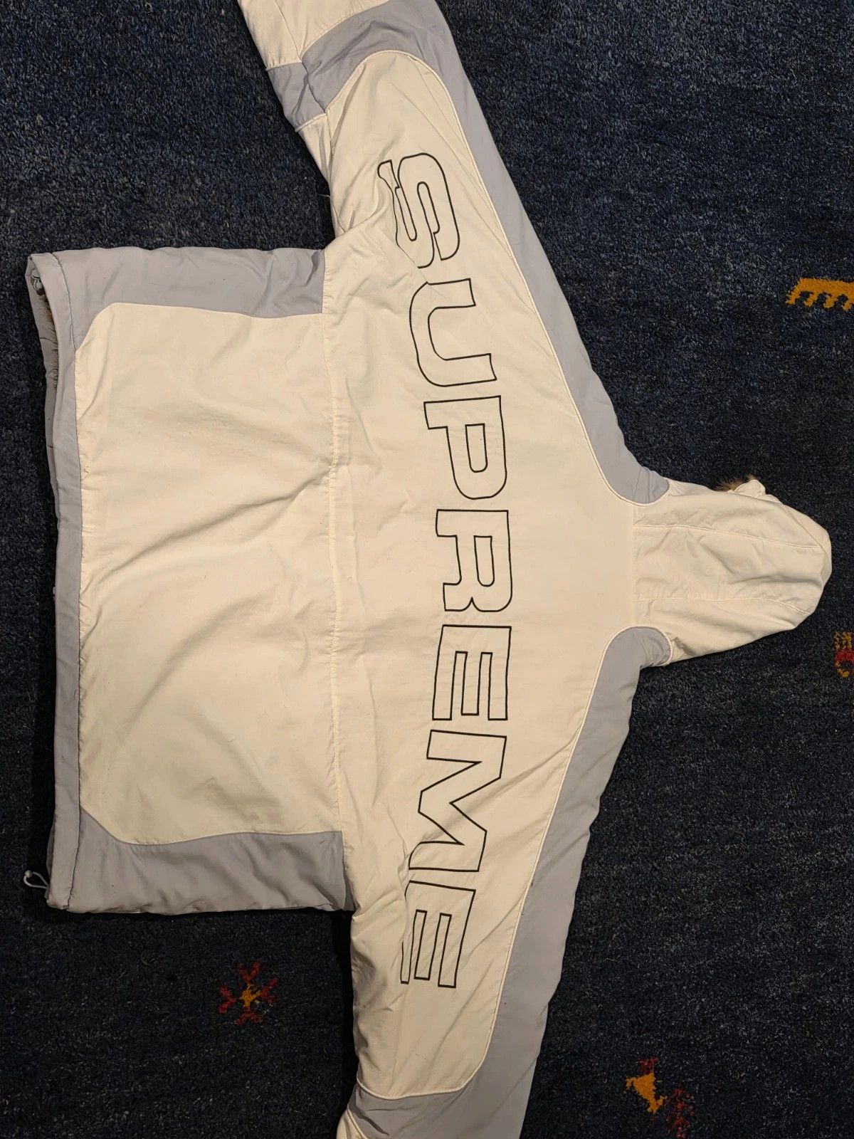 Supreme Supreme Reversible Faux Fur Puffer Jacket White XL Size US XL / EU 56 / 4 - 1 Thumbnail