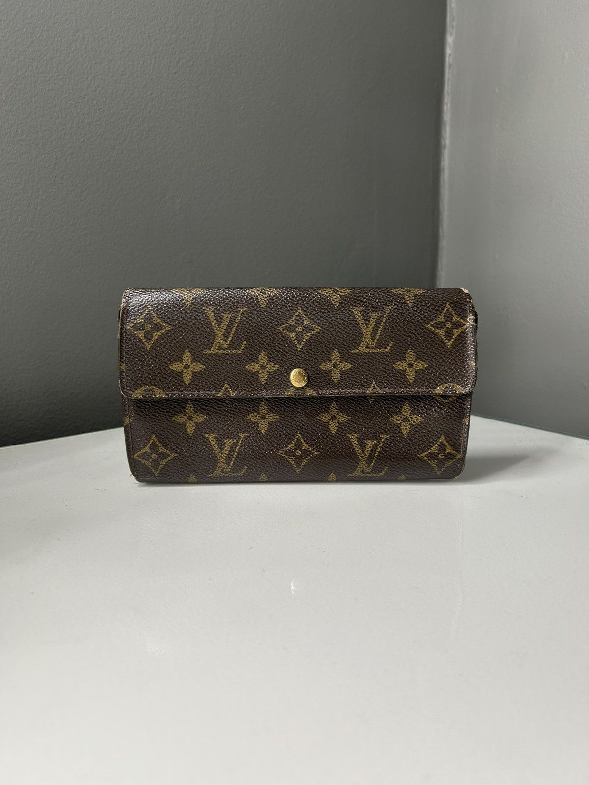 Louis Vuitton Louis Vuitton Monogram Sarah Wallet CA0966 Size ONE SIZE - 1 Thumbnail