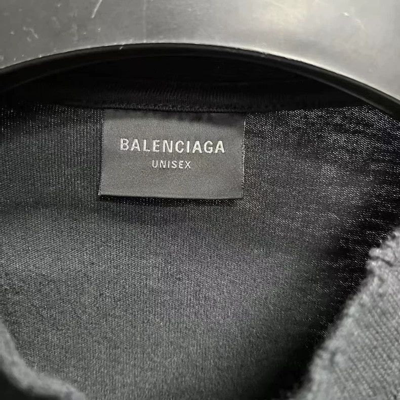 Balenciaga Balenciaga Black monogrammed embroidered badge crew neck sh Size US S / EU 44-46 / 1 - 2 Thumbnail